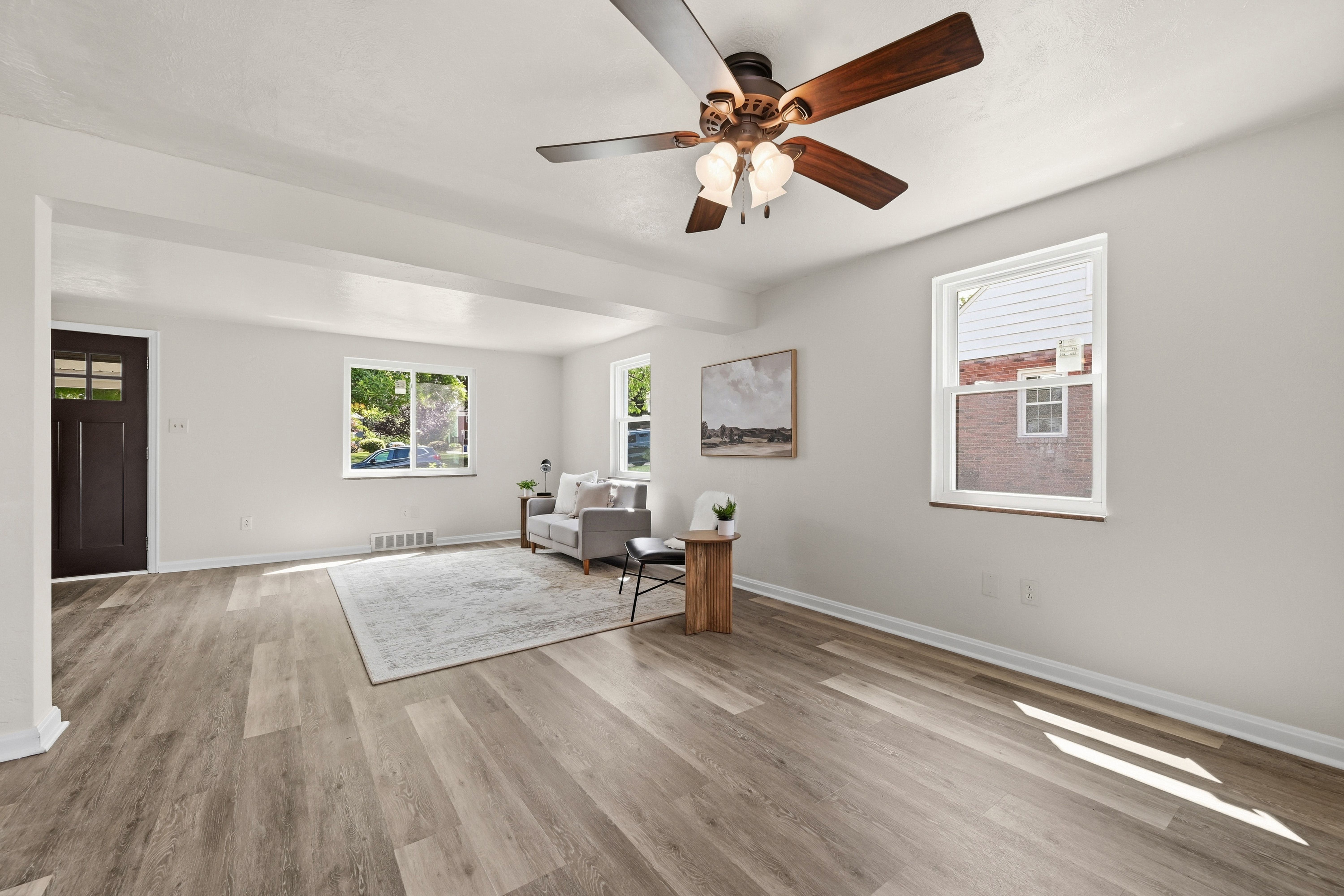  73 Clifford Drive, Pittsburgh, PA 15220 - 物件實景