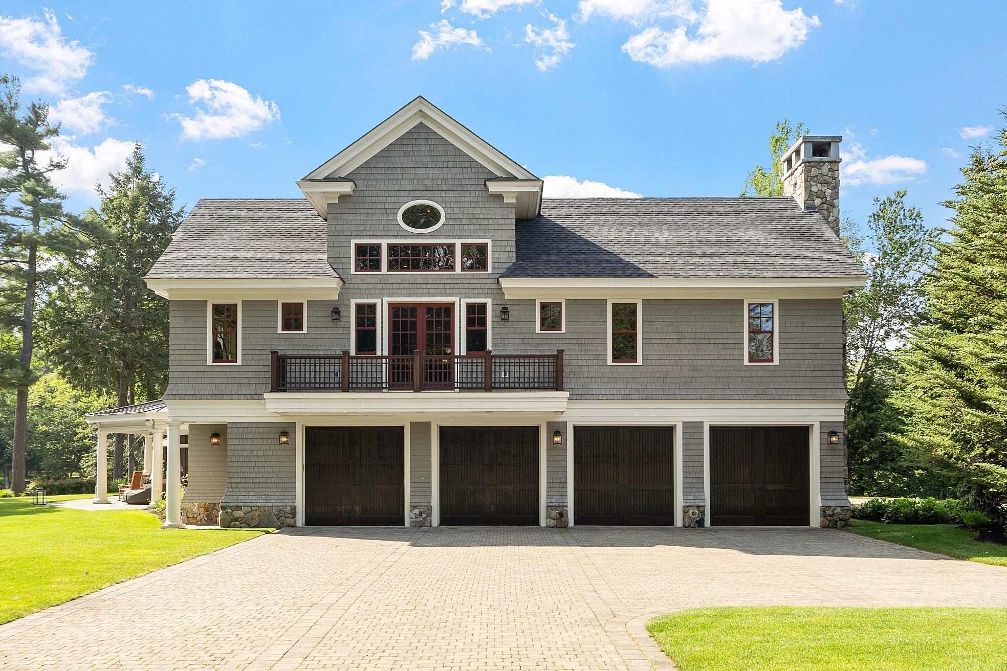 Meredith, New Hampshire, 03253, United States, 7 Bedrooms Bedrooms, ,6 BathroomsBathrooms,Residential,For Sale,1897806