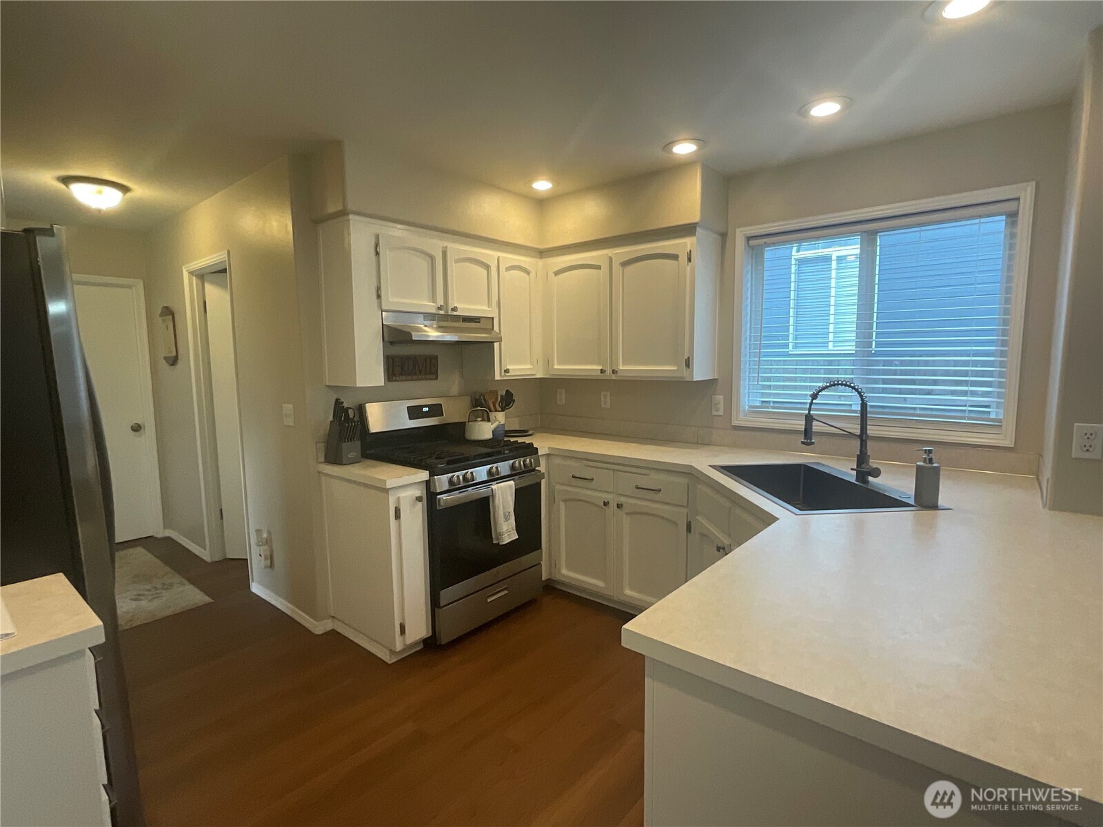 Oak Harbor, Washington, 98277, United States, 3 Bedrooms Bedrooms, ,2 BathroomsBathrooms,Residential,For Sale,2003169