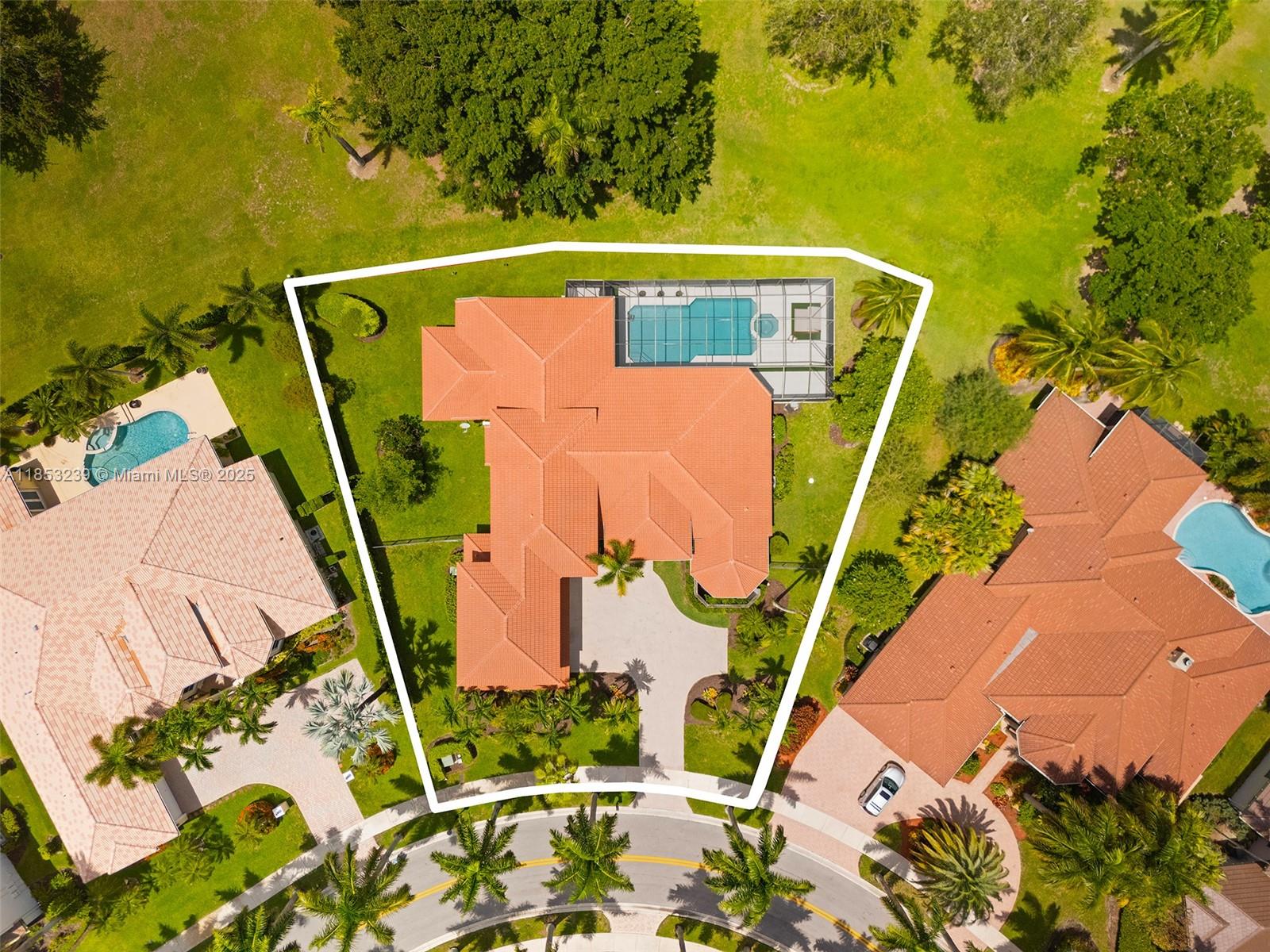 Weston, Florida, 33327, United States, 5 Bedrooms Bedrooms, ,6 BathroomsBathrooms,Residential,For Sale,1919791
