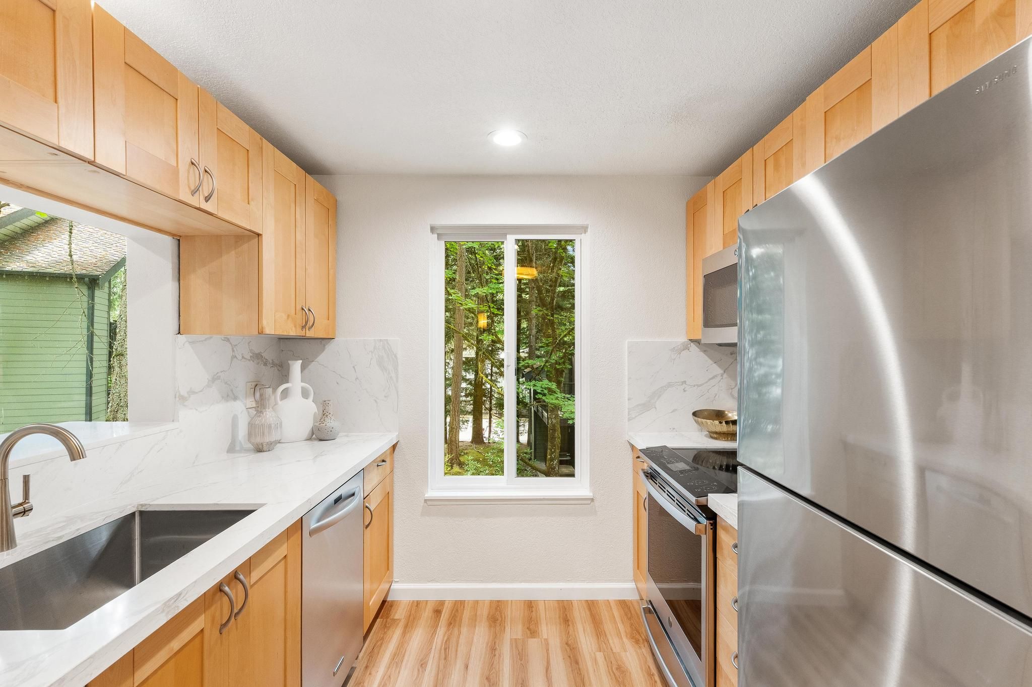  14415 Northeast 30th Place Unit #22D, Bellevue, WA 98007 - 物件實景
