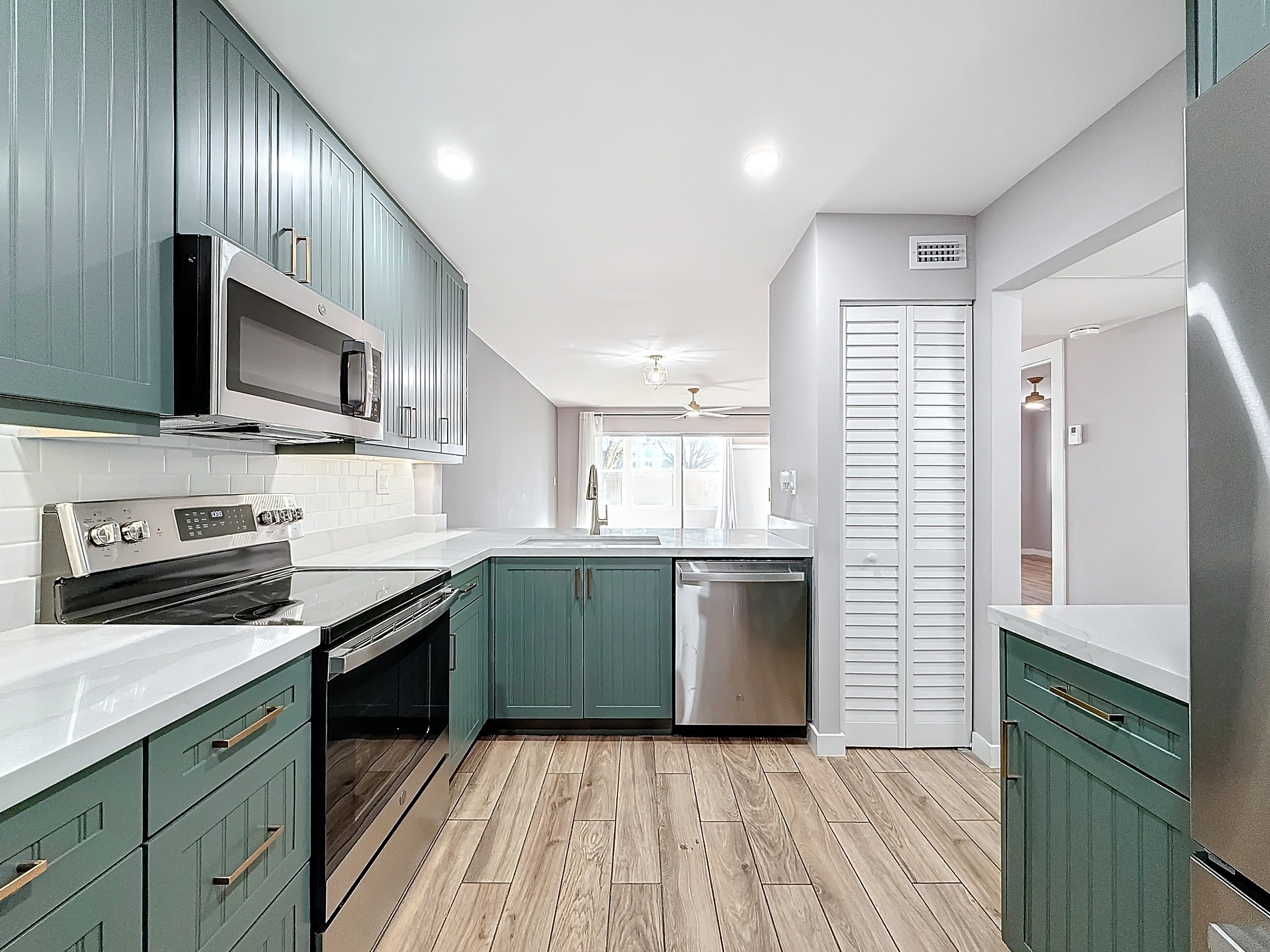  8818 W Mcnab Road, Tamarac, FL, 33321 - 物件實景