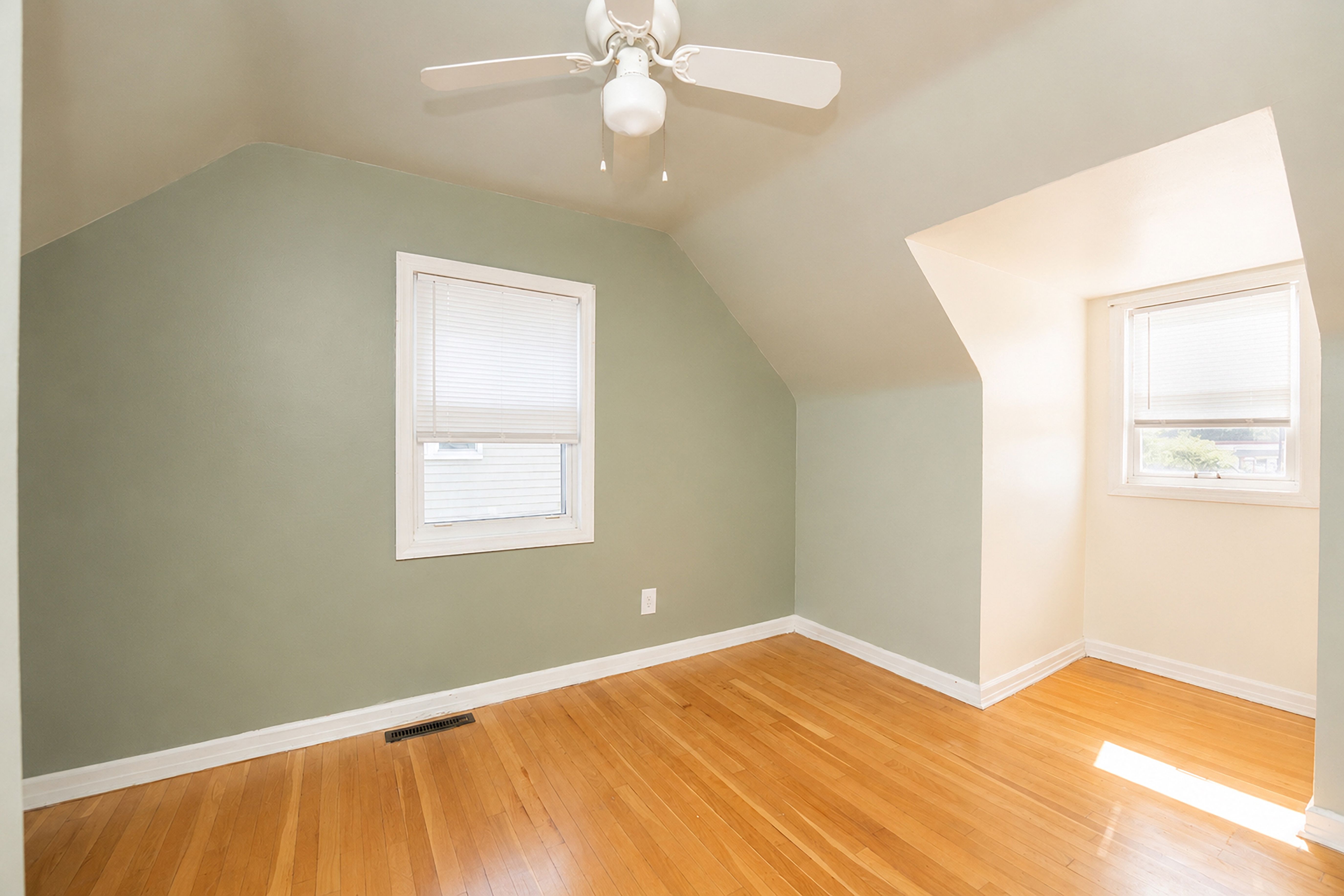  1813 Freeport Road, Natrona Heights, PA 15065 - 物件實景