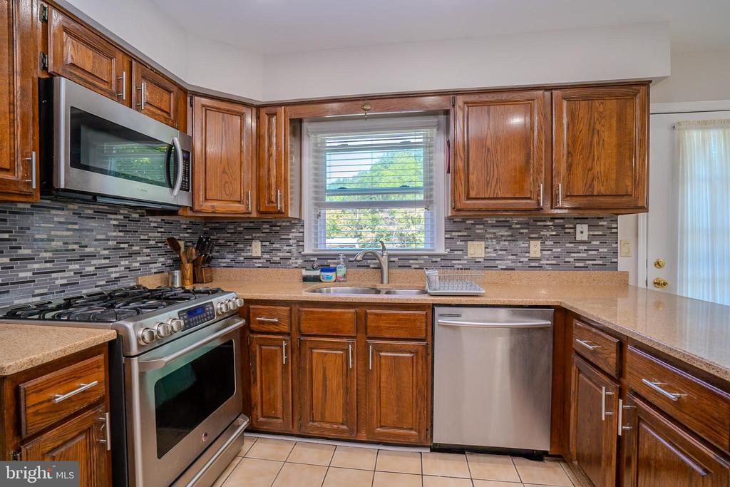 Princeton Junction, New Jersey, 08550, United States, 4 Bedrooms Bedrooms, ,3 BathroomsBathrooms,Residential,For Sale,1943905