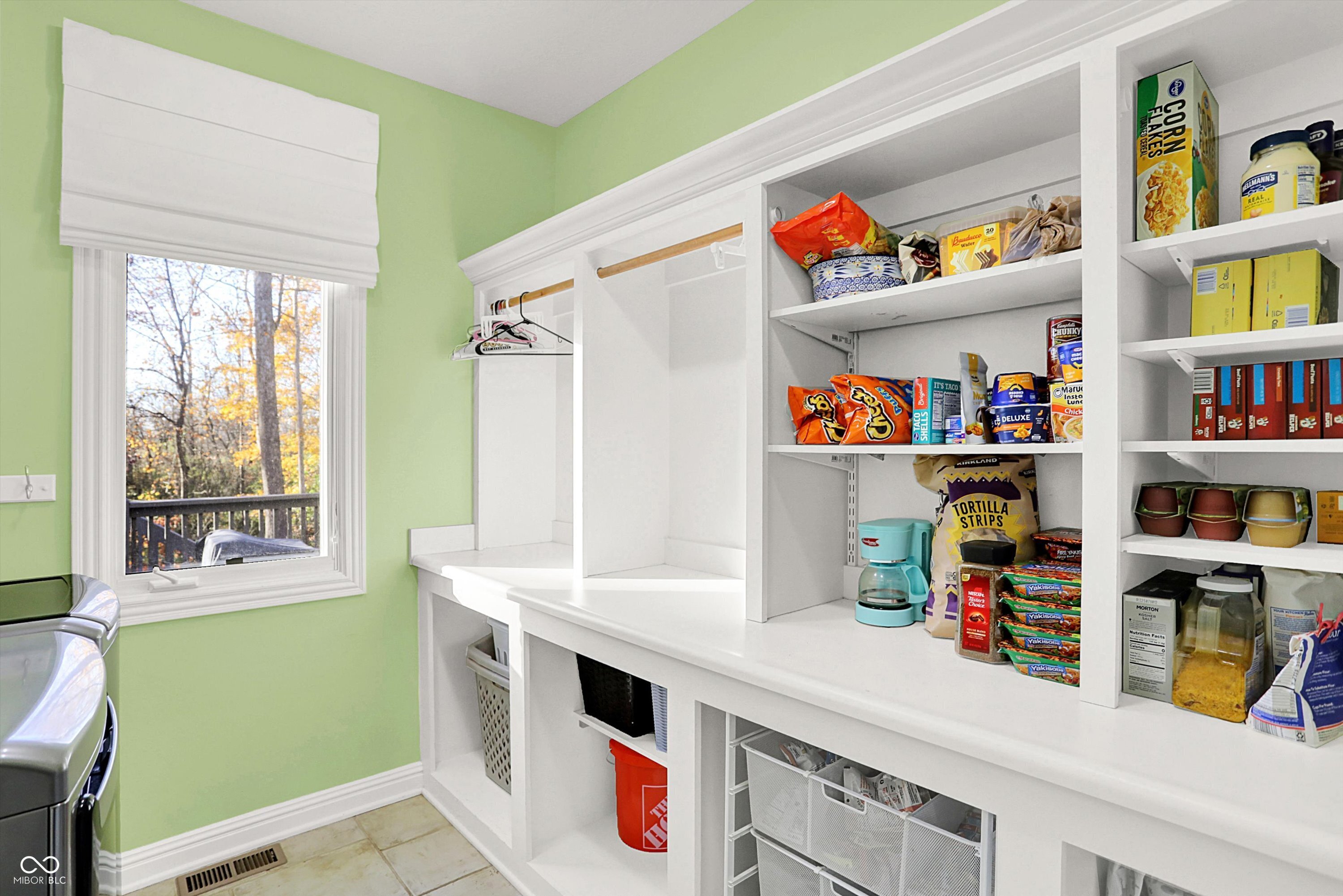 Fishers, Indiana, 46037, United States, 6 Bedrooms Bedrooms, ,5 BathroomsBathrooms,Residential,For Sale,1992348