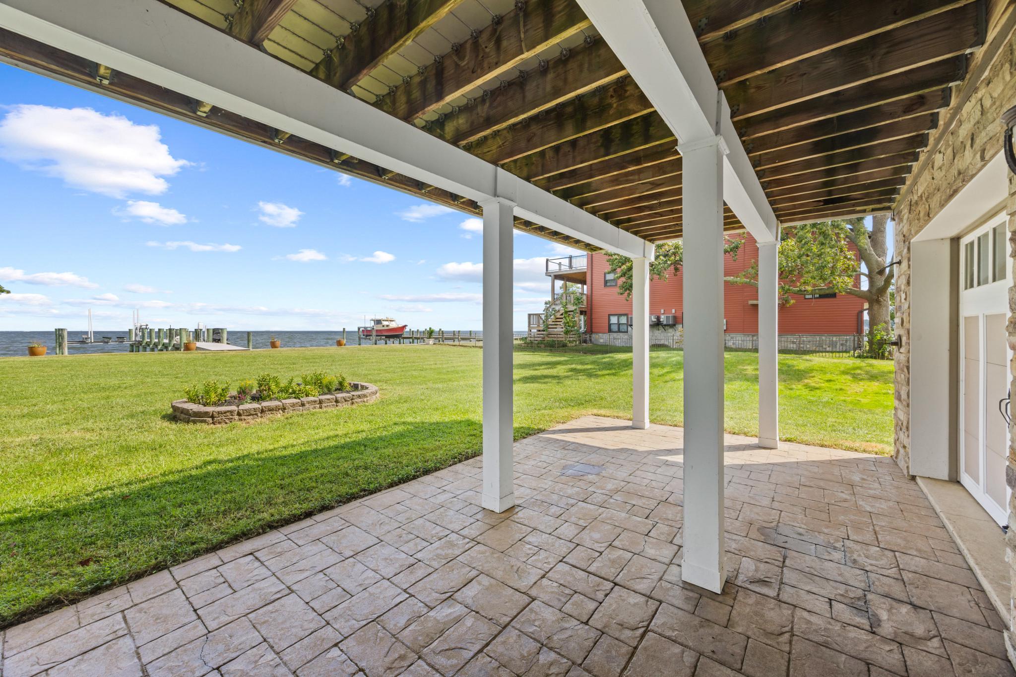  2260 Lake Drive, Pasadena, MD, 21122 - 物件實景