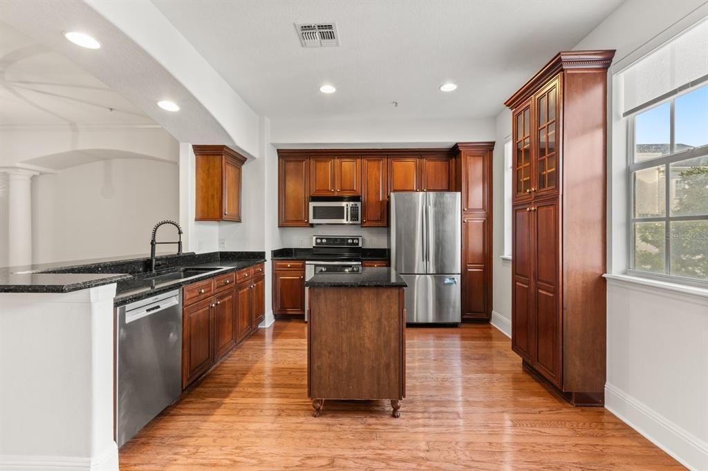 Orlando, Florida, 32814, United States, 4 Bedrooms Bedrooms, ,5 BathroomsBathrooms,Residential,For Sale,1901363