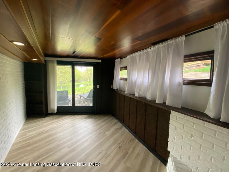 Eagle, Michigan, 48822, United States, 4 Bedrooms Bedrooms, ,4 BathroomsBathrooms,Residential,For Sale,1807523