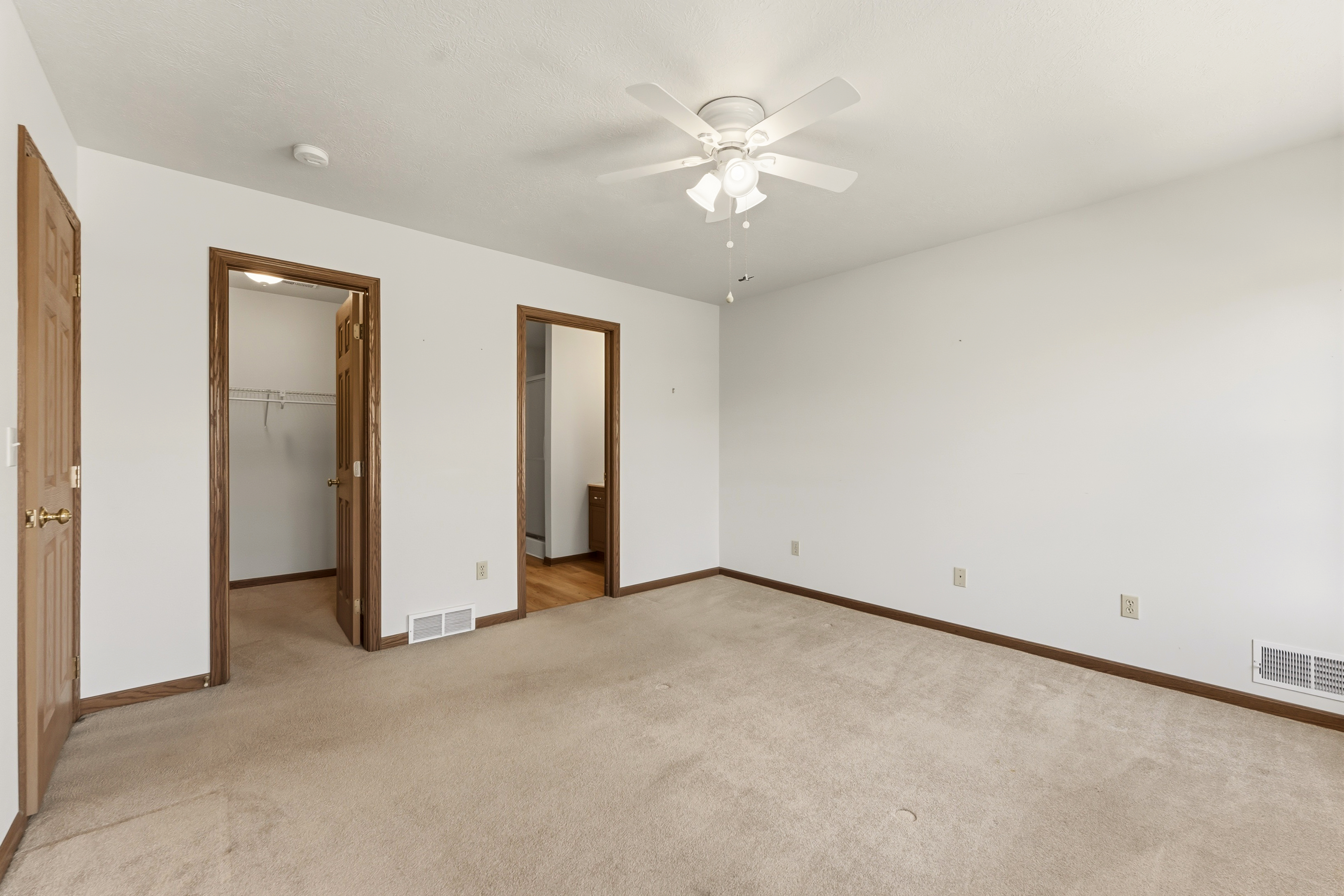  1097 Timberwood Drive, Beaver Falls, PA 15010 - 物件實景