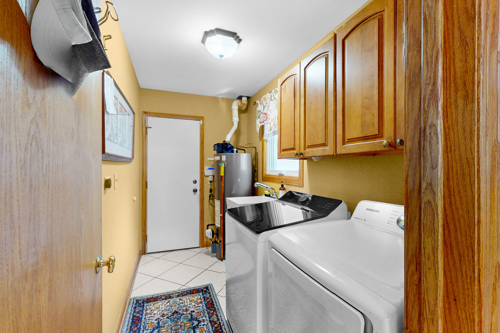 Elk Grove Village, Illinois, 60007, United States, 4 Bedrooms Bedrooms, ,2 BathroomsBathrooms,Residential,For Sale,1979960