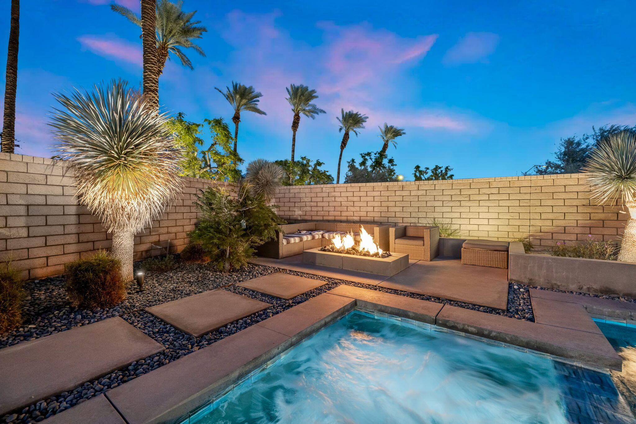 La Quinta, California, 92253, United States, 5 Bedrooms Bedrooms, ,3 BathroomsBathrooms,Residential,For Sale,1998389