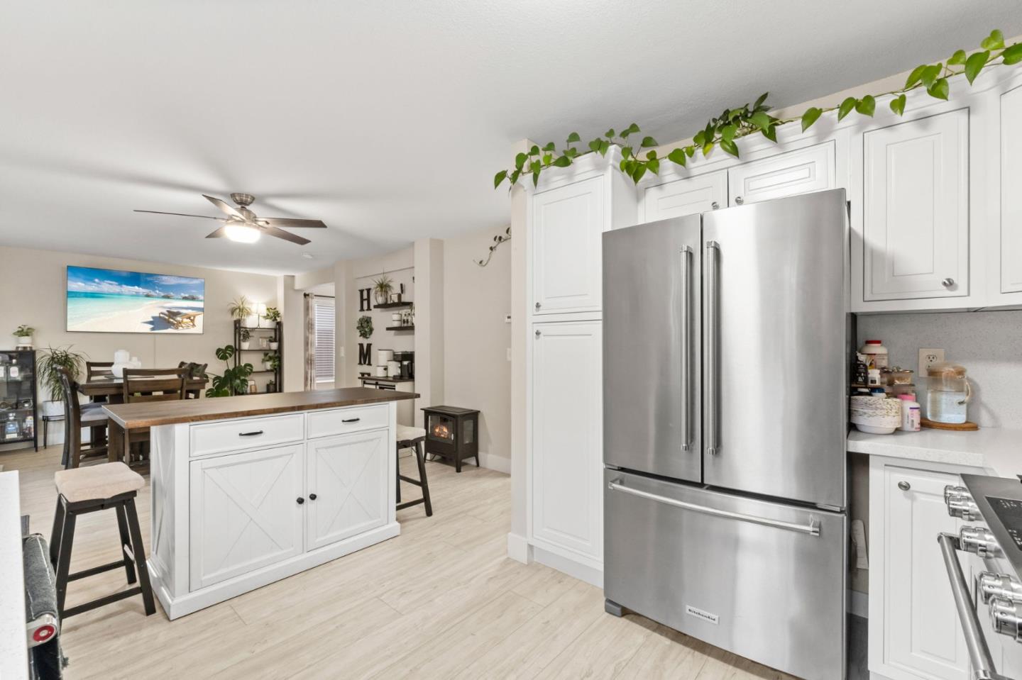 Gilroy, California, 95020, United States, 4 Bedrooms Bedrooms, ,3 BathroomsBathrooms,Residential,For Sale,1986301