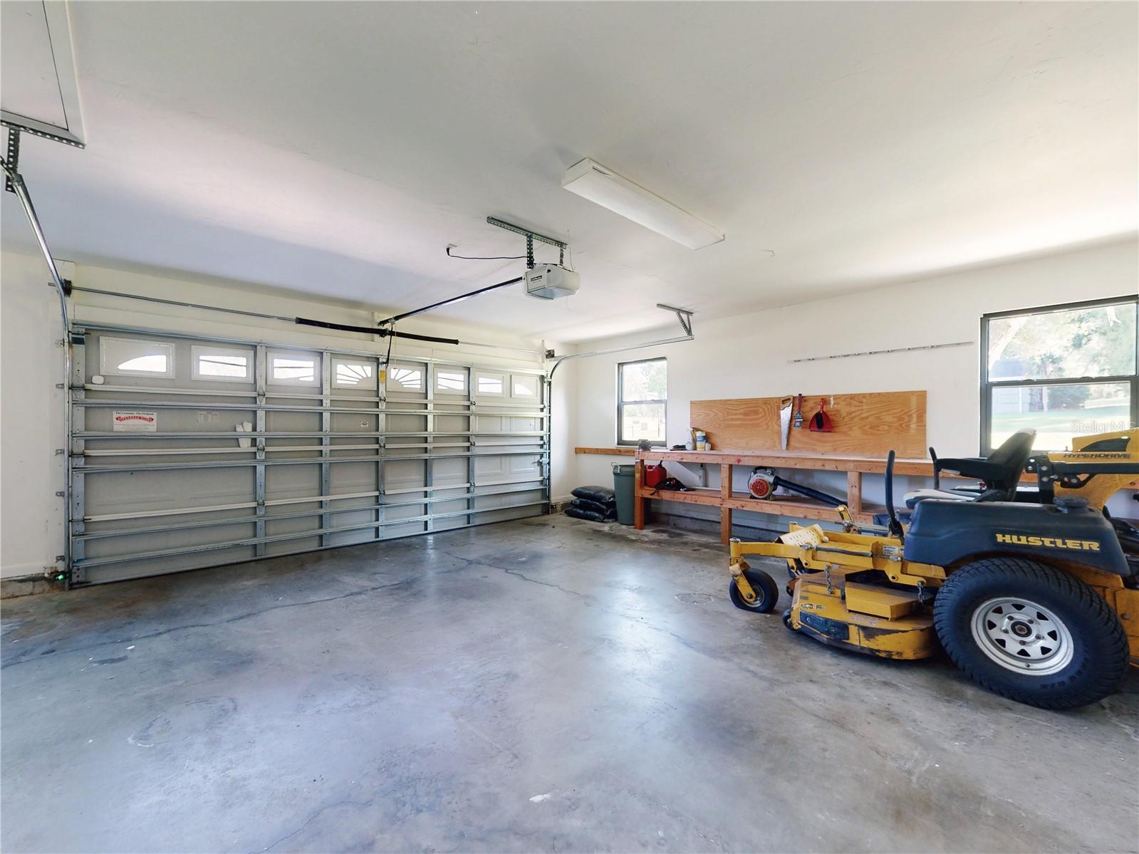 OCALA, Florida, 34482, United States, 3 Bedrooms Bedrooms, ,2 BathroomsBathrooms,Residential,For Sale,1766326
