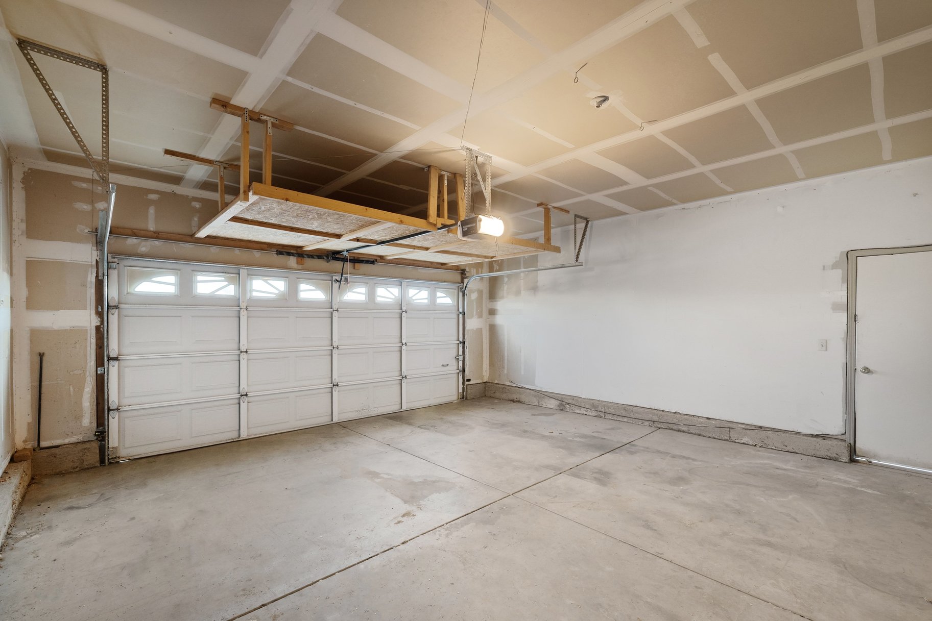  Below market price for sweat equity - 物件實景
