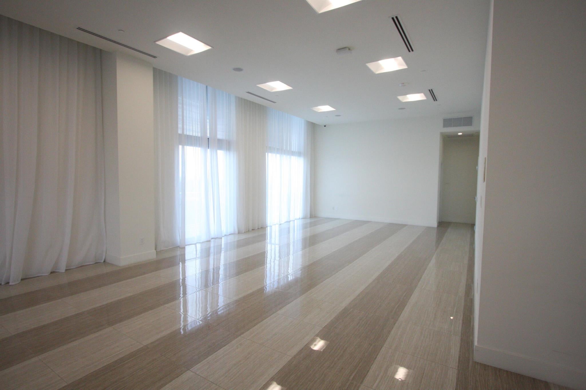 Sunrise, Florida, 33323, United States, 3 Bedrooms Bedrooms, ,3 BathroomsBathrooms,Residential,For Sale,1977399