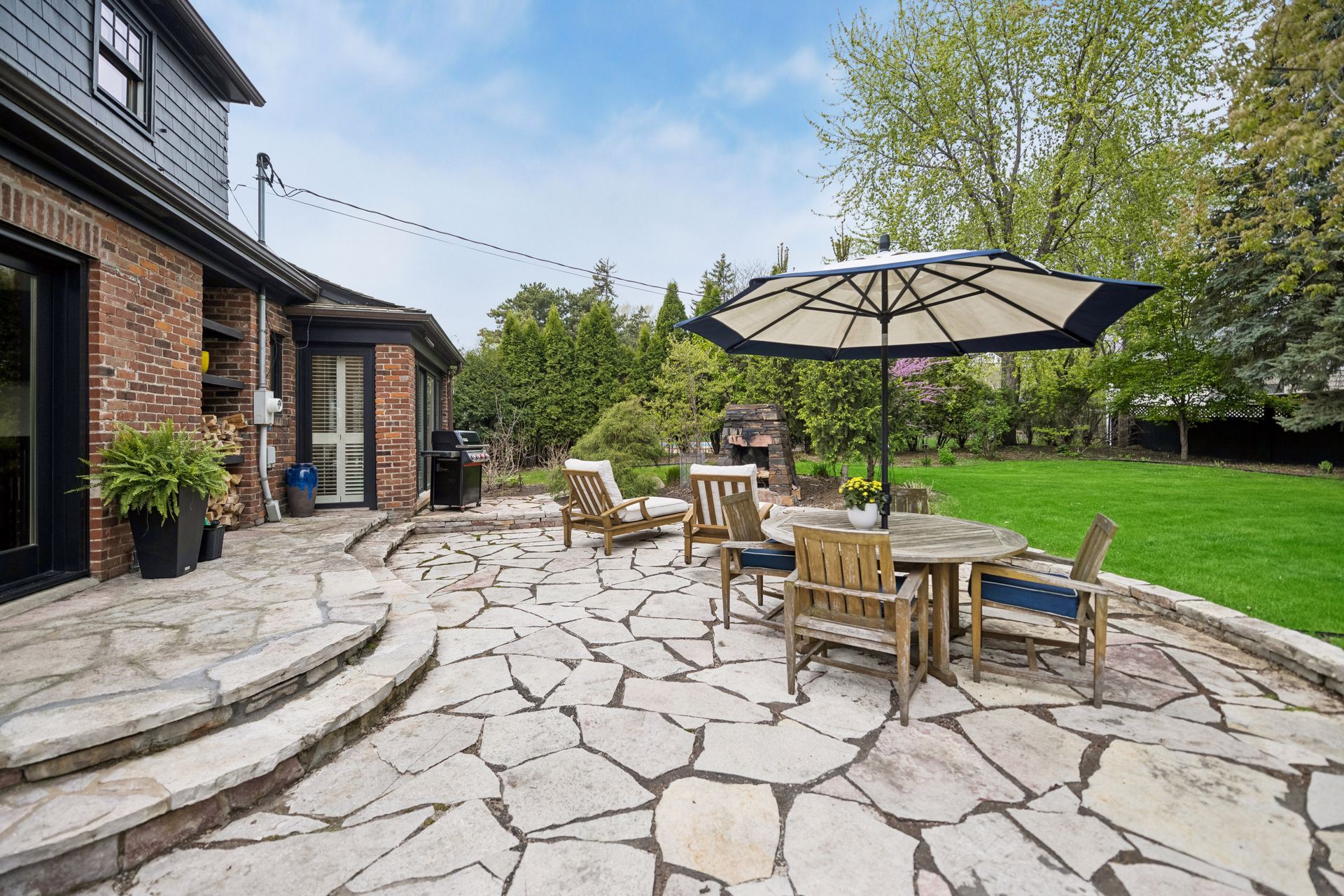  Timeless Design in Coveted Country Club Neighborhood - 物件實景