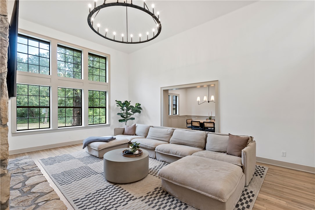 College Station, Texas, 77845, United States, 4 Bedrooms Bedrooms, ,5 BathroomsBathrooms,Residential,For Sale,1932091