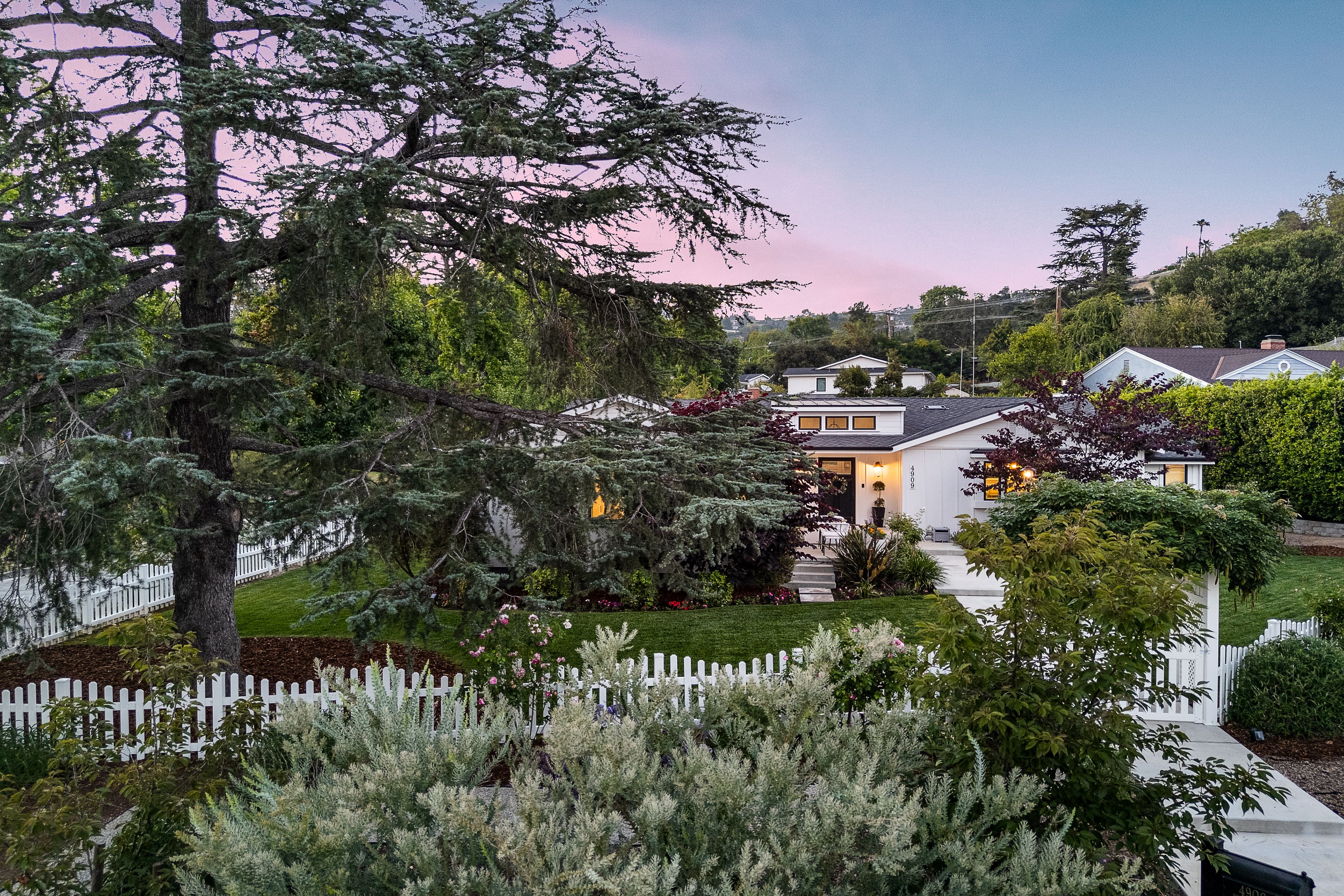  4909 Rupert Lane - 物件實景