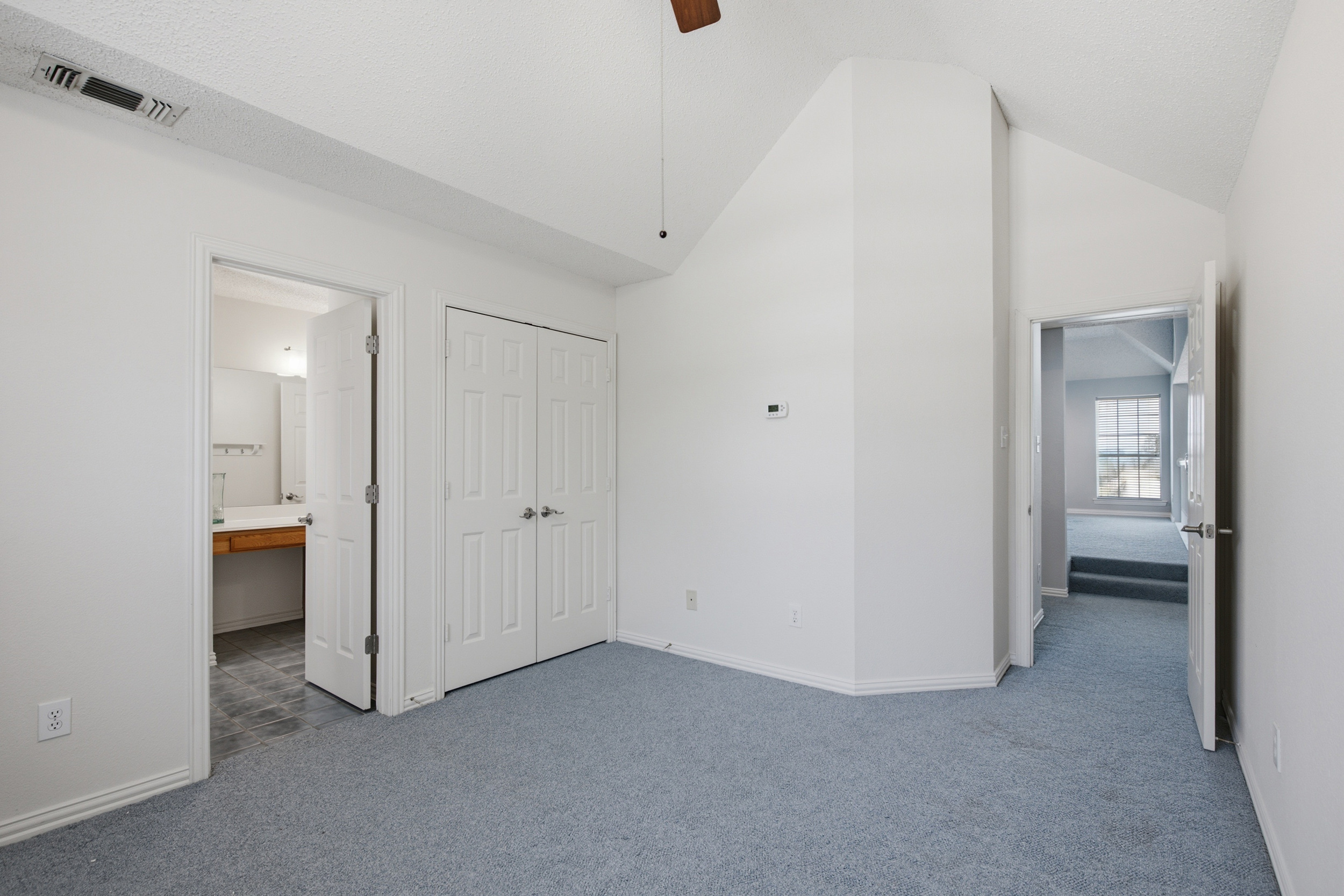  Updated Addison Gem  3 Beds + Game Room  Low-Maintenance Living - 物件實景