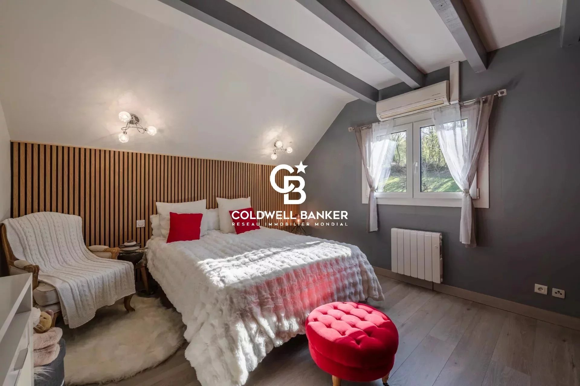 Montagnole, Auvergne-Rhône-Alpes, 73000, FR, 6 Bedrooms Bedrooms, ,2 BathroomsBathrooms,Residential,For Sale,1994353