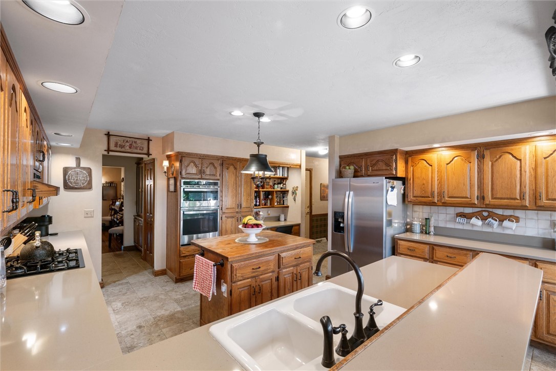 South Strabane, Pennsylvania, 15301, United States, 5 Bedrooms Bedrooms, ,5 BathroomsBathrooms,Residential,For Sale,2003088