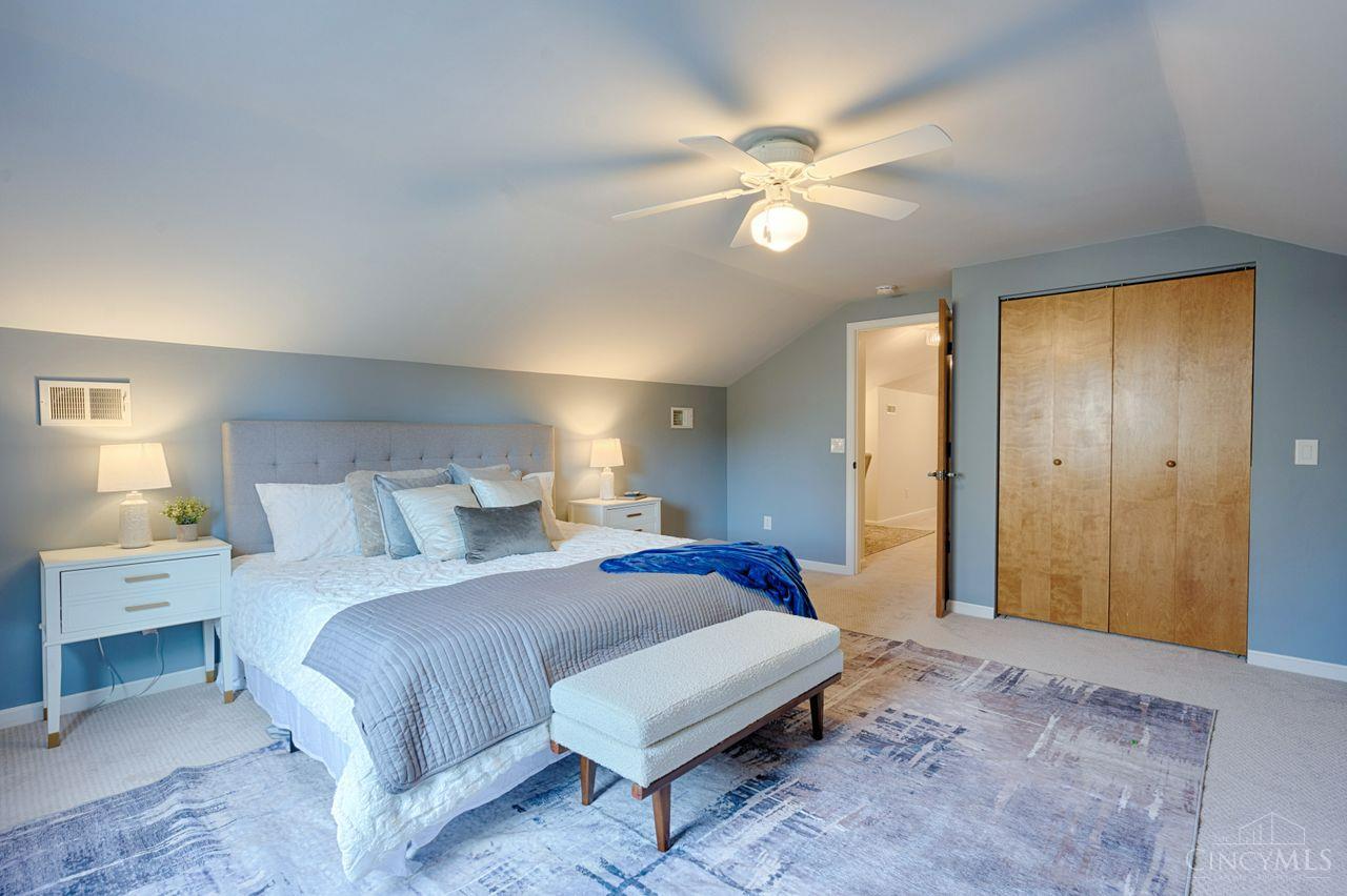 Sycamore Twp, Ohio, 45236, United States, 4 Bedrooms Bedrooms, ,3 BathroomsBathrooms,Residential,For Sale,1966566