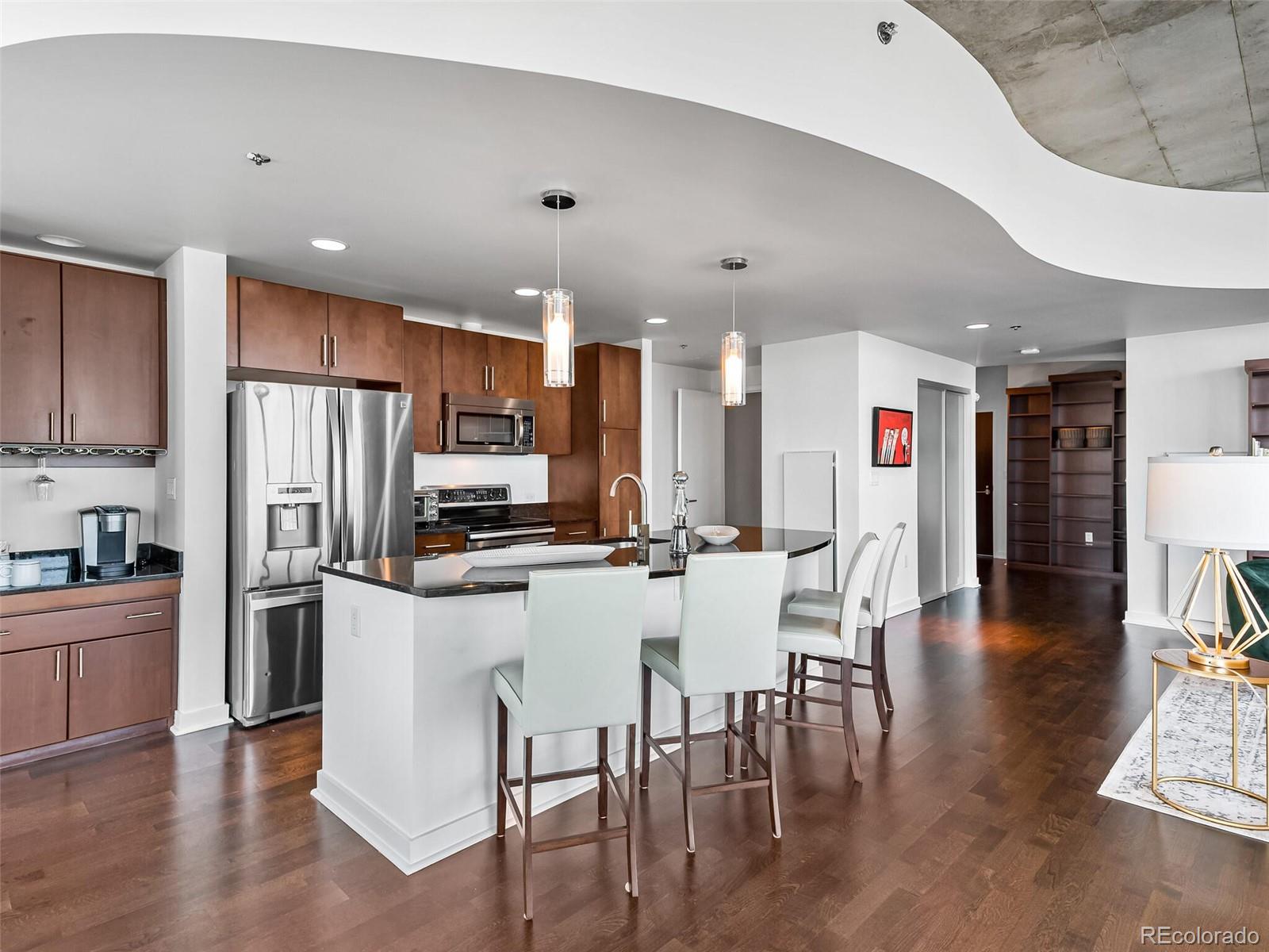 Denver, Colorado, 80202, United States, 2 Bedrooms Bedrooms, ,3 BathroomsBathrooms,Residential,For Sale,1989378