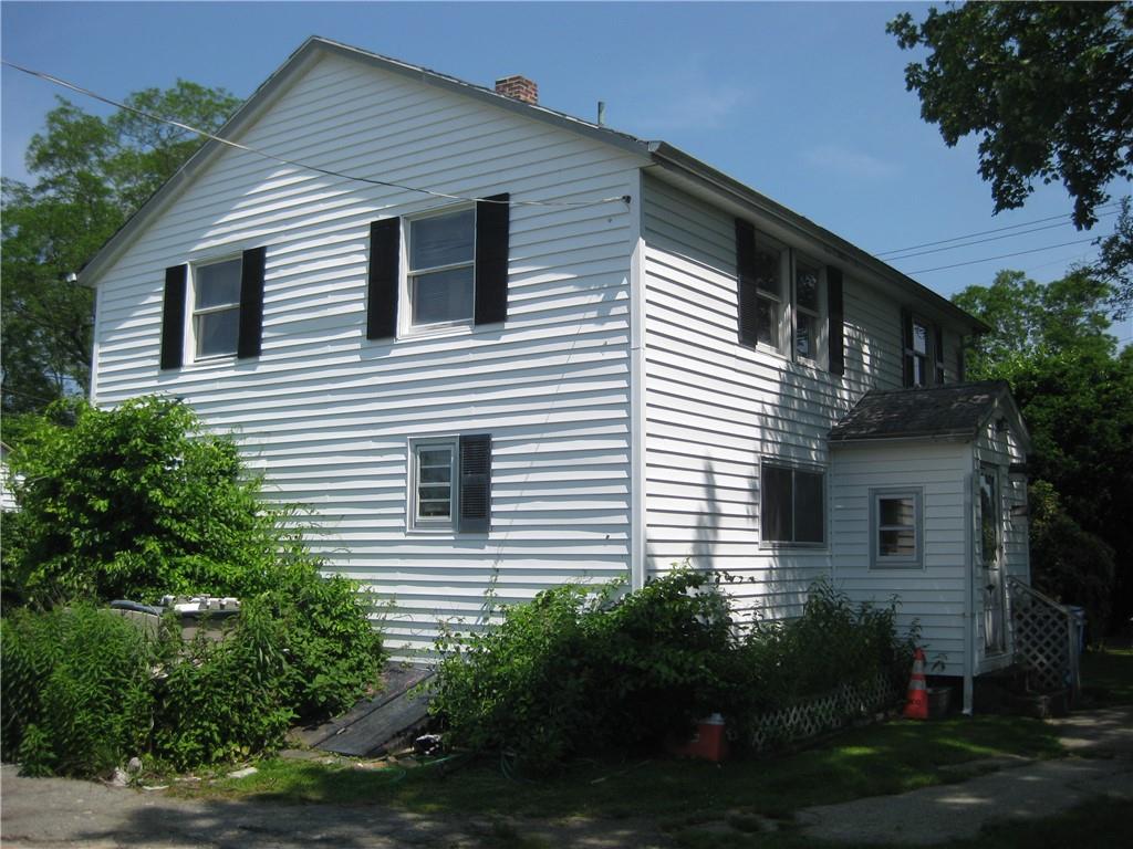 Middletown, Rhode Island, 02842, United States, 4 Bedrooms Bedrooms, ,2 BathroomsBathrooms,Residential,For Sale,1984430