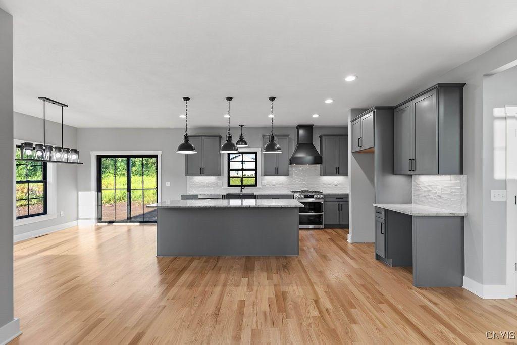 Syracuse, New York, 13215, United States, 3 Bedrooms Bedrooms, ,3 BathroomsBathrooms,Residential,For Sale,1778206
