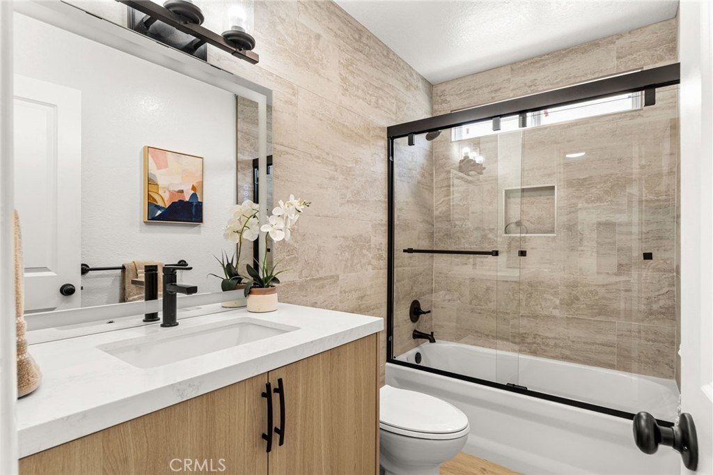 Montclair, California, 91763, United States, 4 Bedrooms Bedrooms, ,2 BathroomsBathrooms,Residential,For Sale,2048978