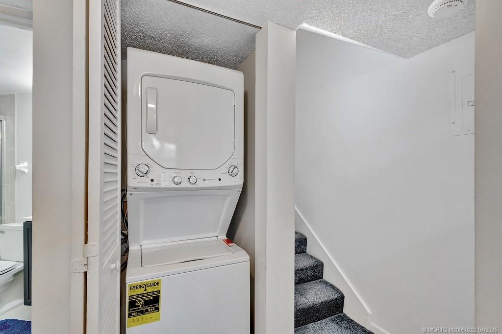 Stuart, Florida, 34996, United States, 2 Bedrooms Bedrooms, ,2 BathroomsBathrooms,Residential,For Sale,1778474