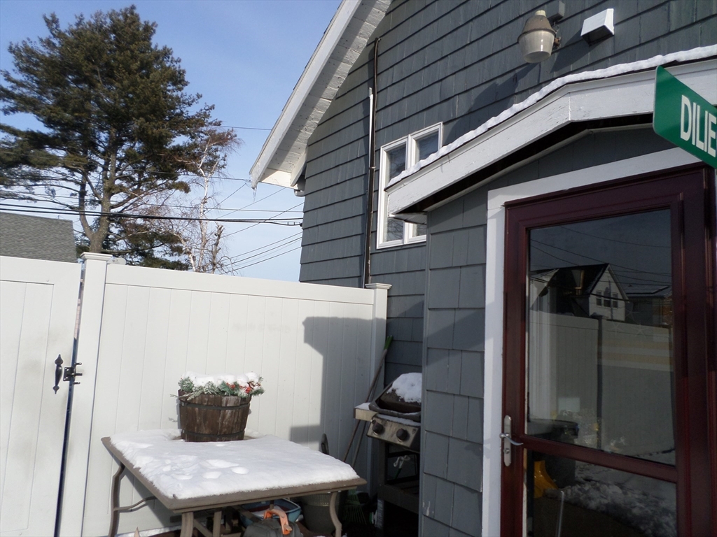 Revere, Massachusetts, 02151, United States, 2 Bedrooms Bedrooms, ,2 BathroomsBathrooms,Residential,For Sale,2012315