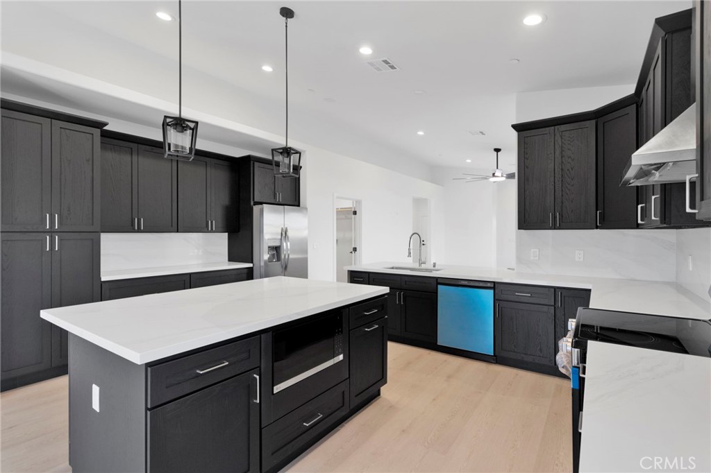Hesperia, California, 92345, United States, 3 Bedrooms Bedrooms, ,3 BathroomsBathrooms,Residential,For Sale,2039750