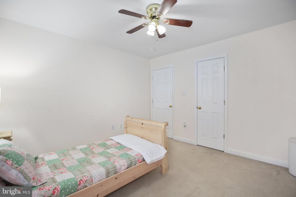 Fredericksburg, Virginia, 22406, United States, 4 Bedrooms Bedrooms, ,3 BathroomsBathrooms,Residential,For Sale,1934657