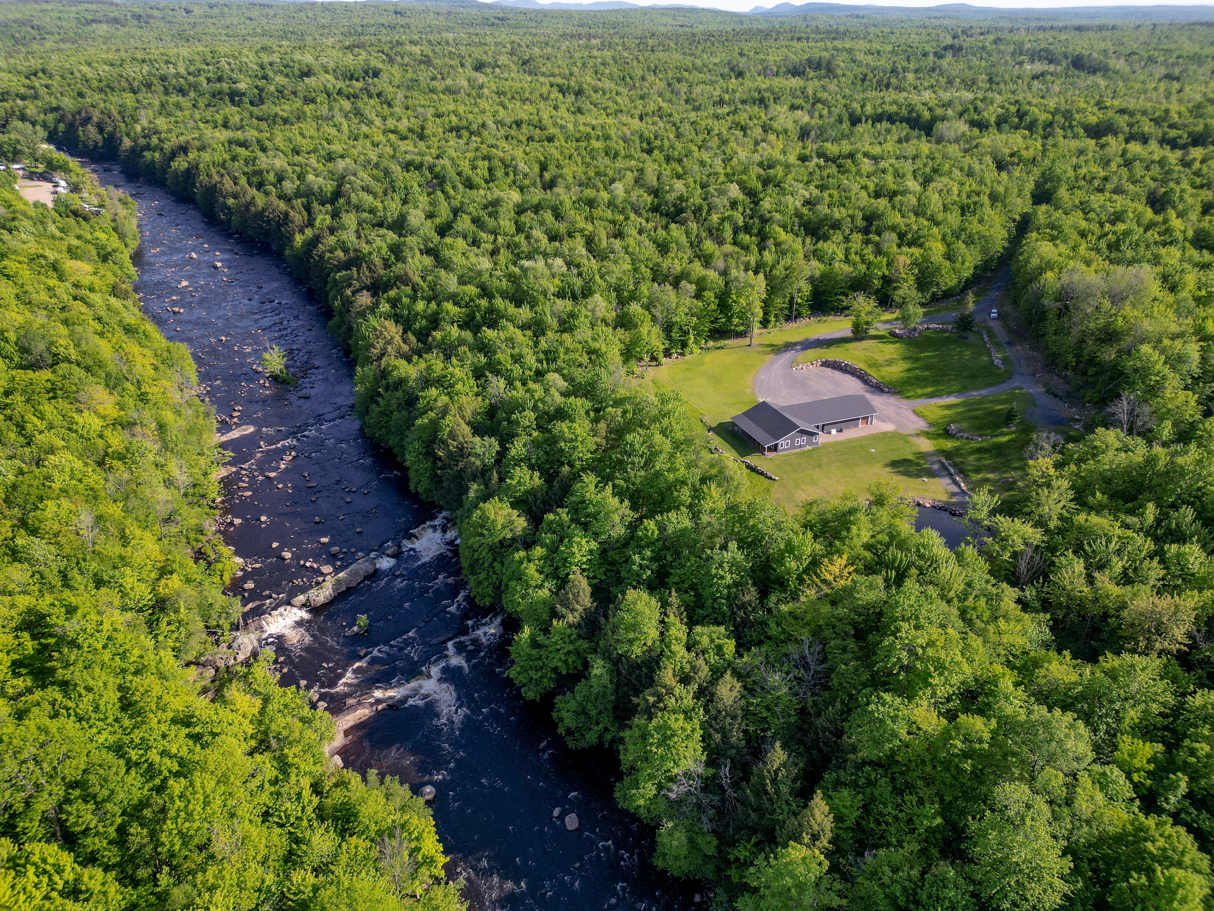 Adirondack Compound on 21+ Acres - 物件實景
