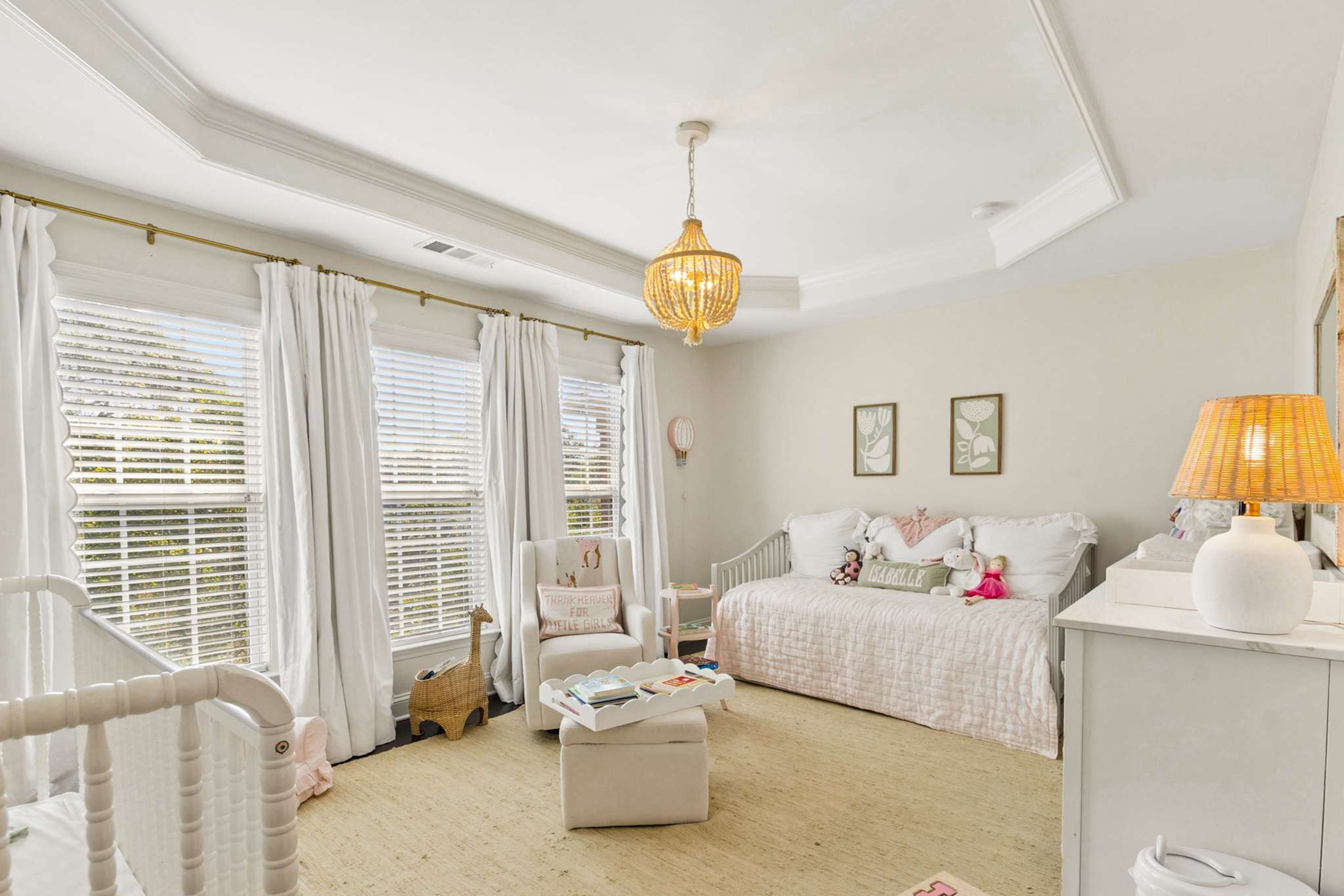  Beautiful, Light-filled Townhome in Historic Desirable Ardmore Park Neighborhood - 物件實景