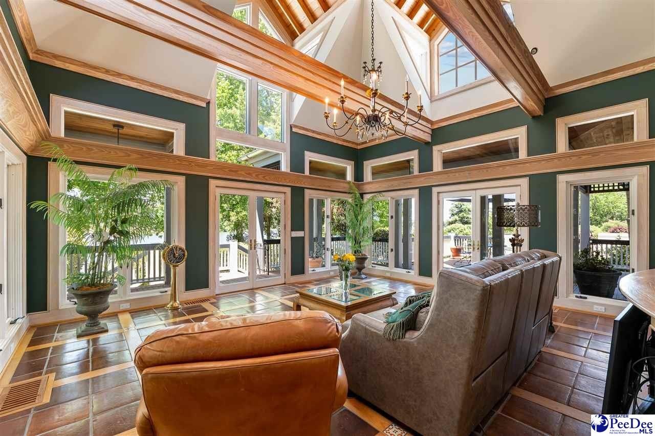 Florence, South Carolina, 29501, United States, 4 Bedrooms Bedrooms, ,5 BathroomsBathrooms,Residential,For Sale,1919552