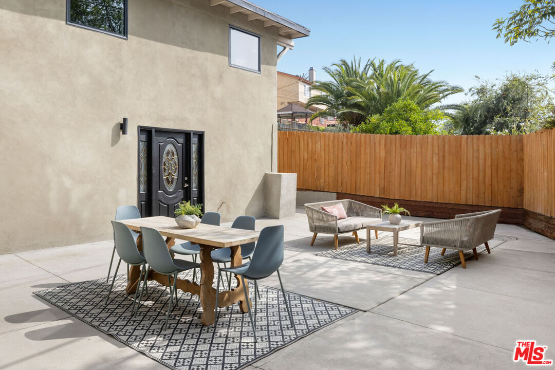 Los Angeles, California, 90065, United States, 3 Bedrooms Bedrooms, ,2 BathroomsBathrooms,Residential,For Sale,1987634