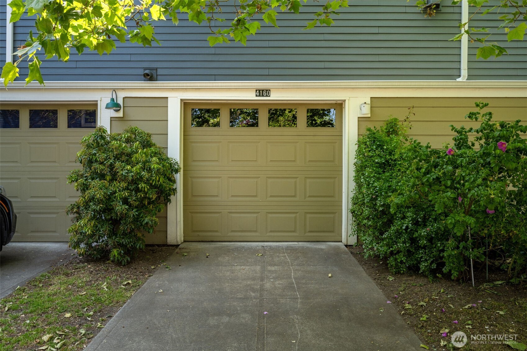 Seattle, Washington, 98108, United States, 3 Bedrooms Bedrooms, ,2 BathroomsBathrooms,Residential,For Sale,1862299