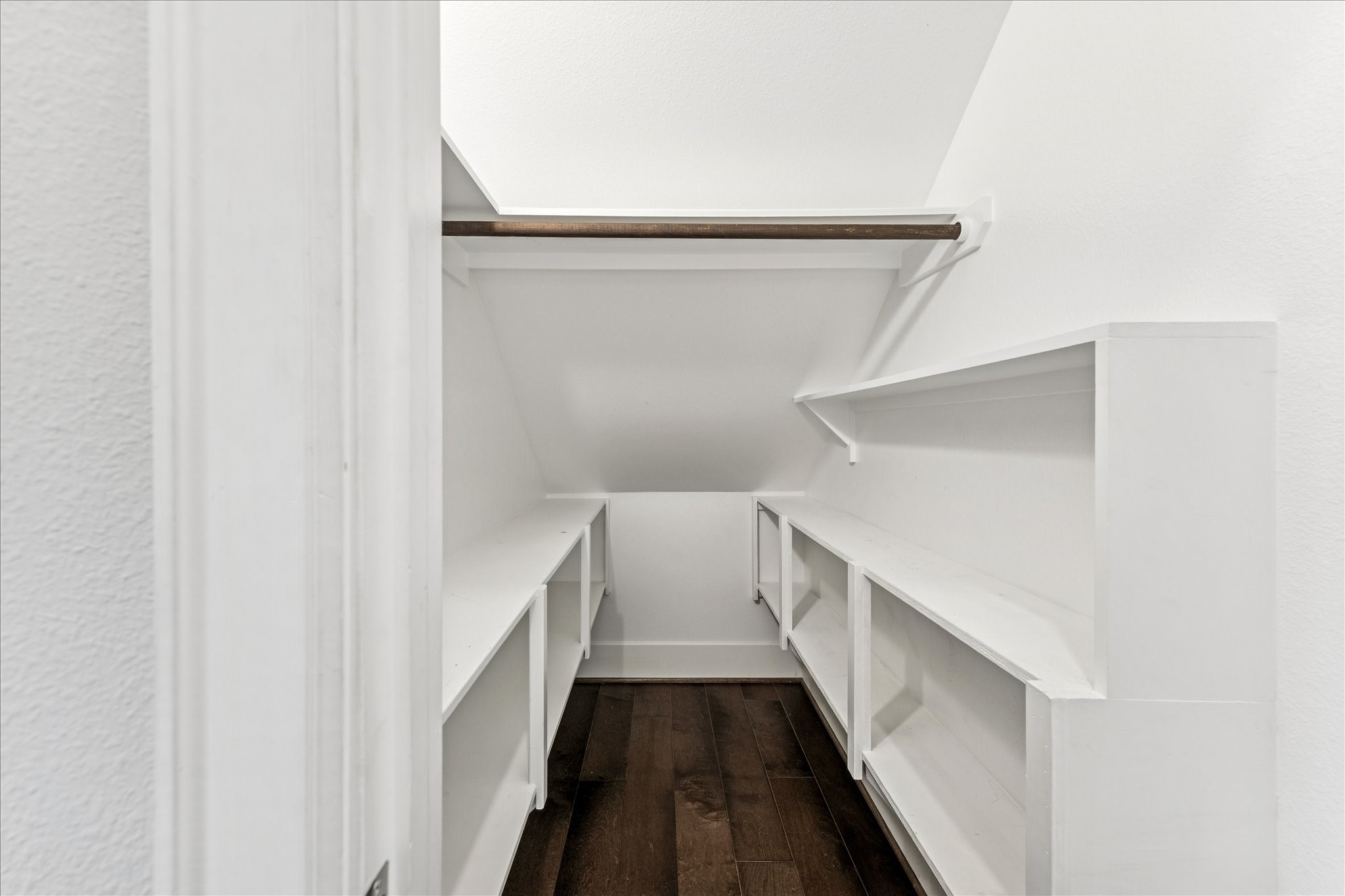  3622 Somerset York Lane - 物件實景