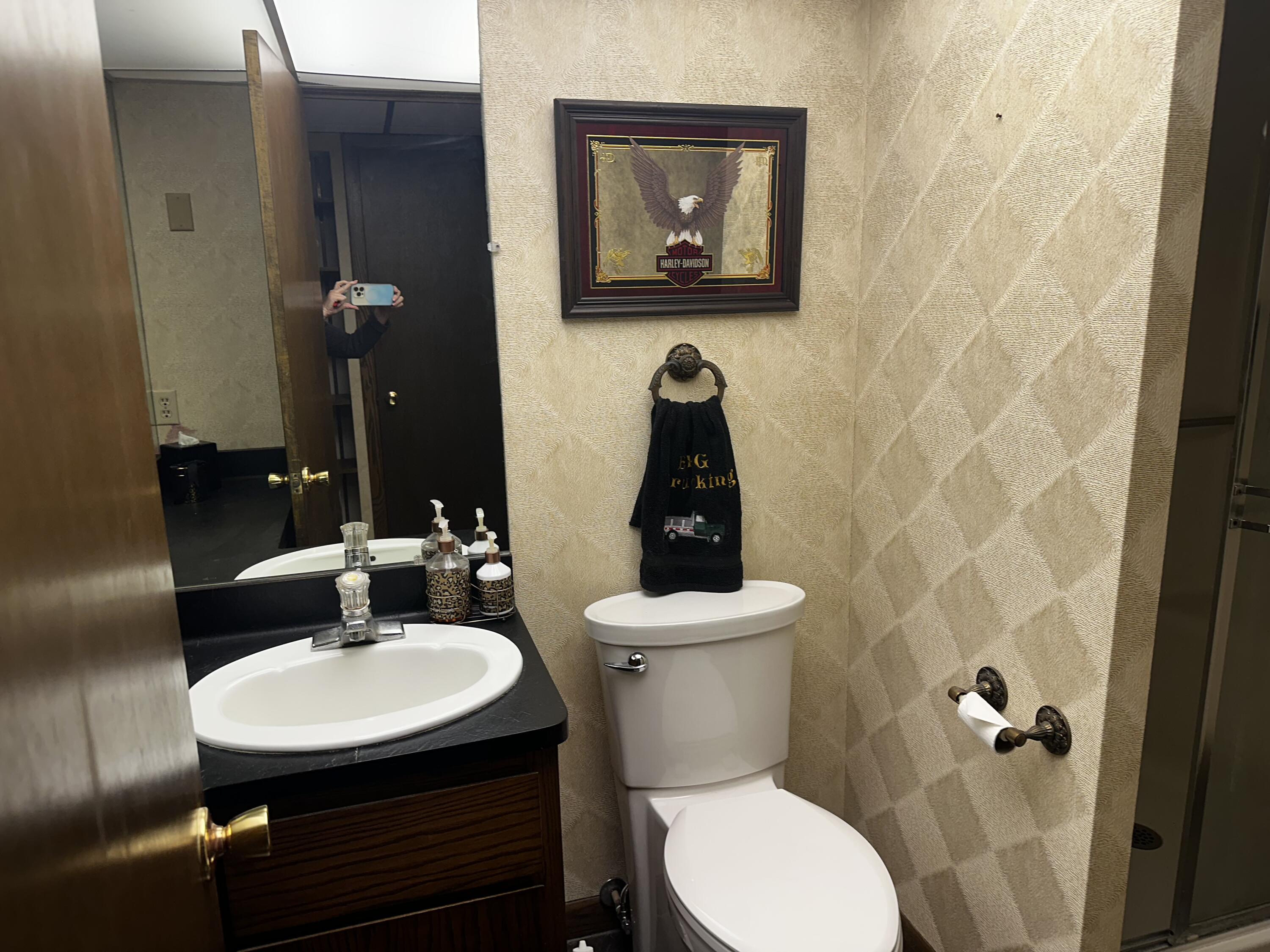 Menomonee Falls, Wisconsin, 53051, United States, 4 Bedrooms Bedrooms, ,4 BathroomsBathrooms,Residential,For Sale,1794328