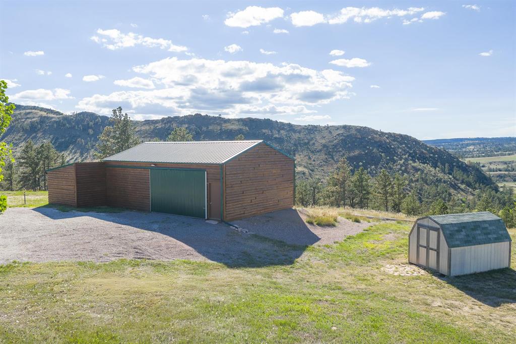 Hot Springs, South Dakota, 57747, United States, 3 Bedrooms Bedrooms, ,2 BathroomsBathrooms,Residential,For Sale,1984006