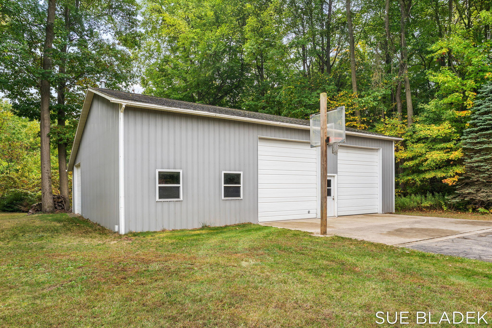 Fennville, Michigan, 49408, United States, 4 Bedrooms Bedrooms, ,4 BathroomsBathrooms,Residential,For Sale,1966449