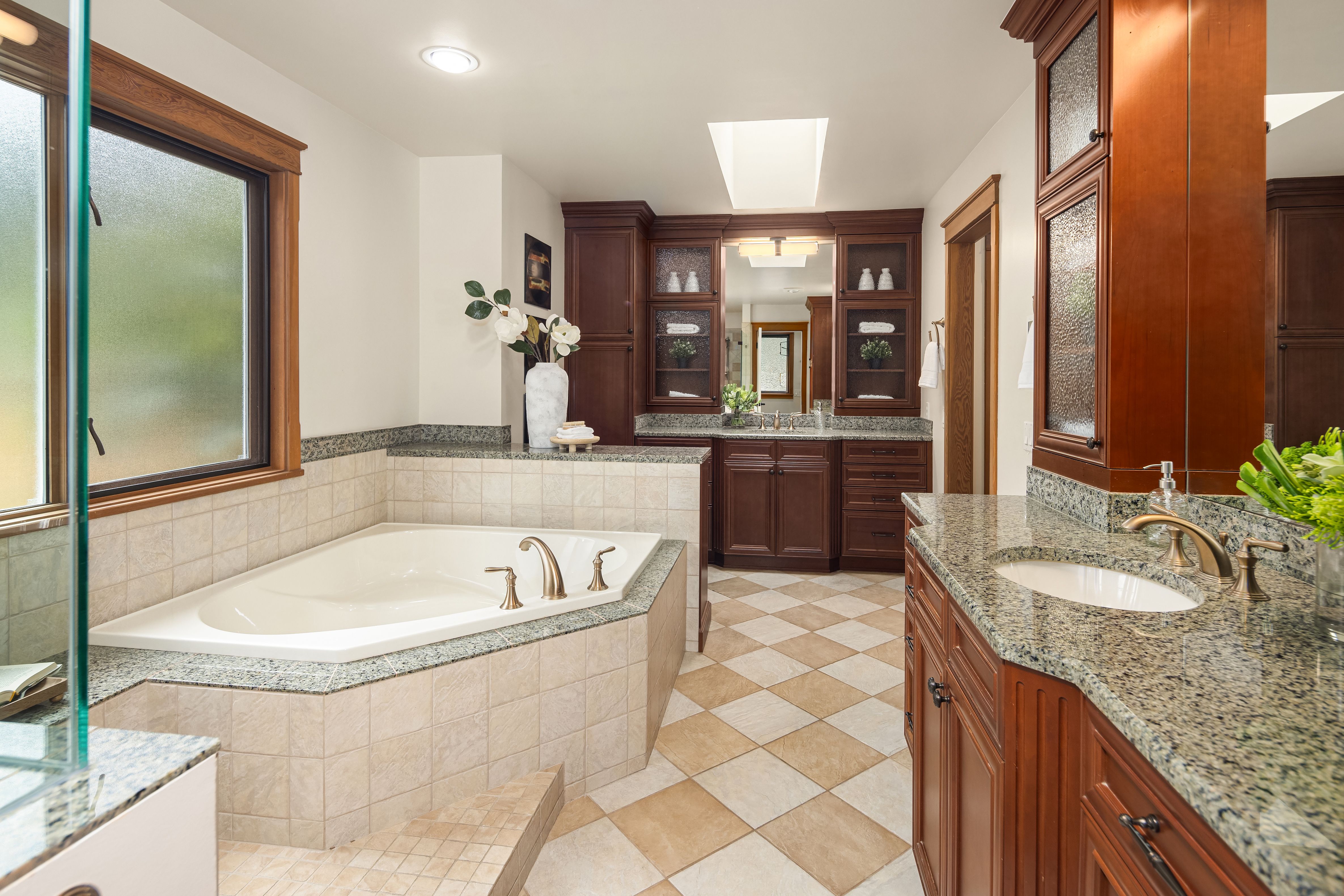  14246 157th Place NE, Woodinville, WA 98072 - 物件實景