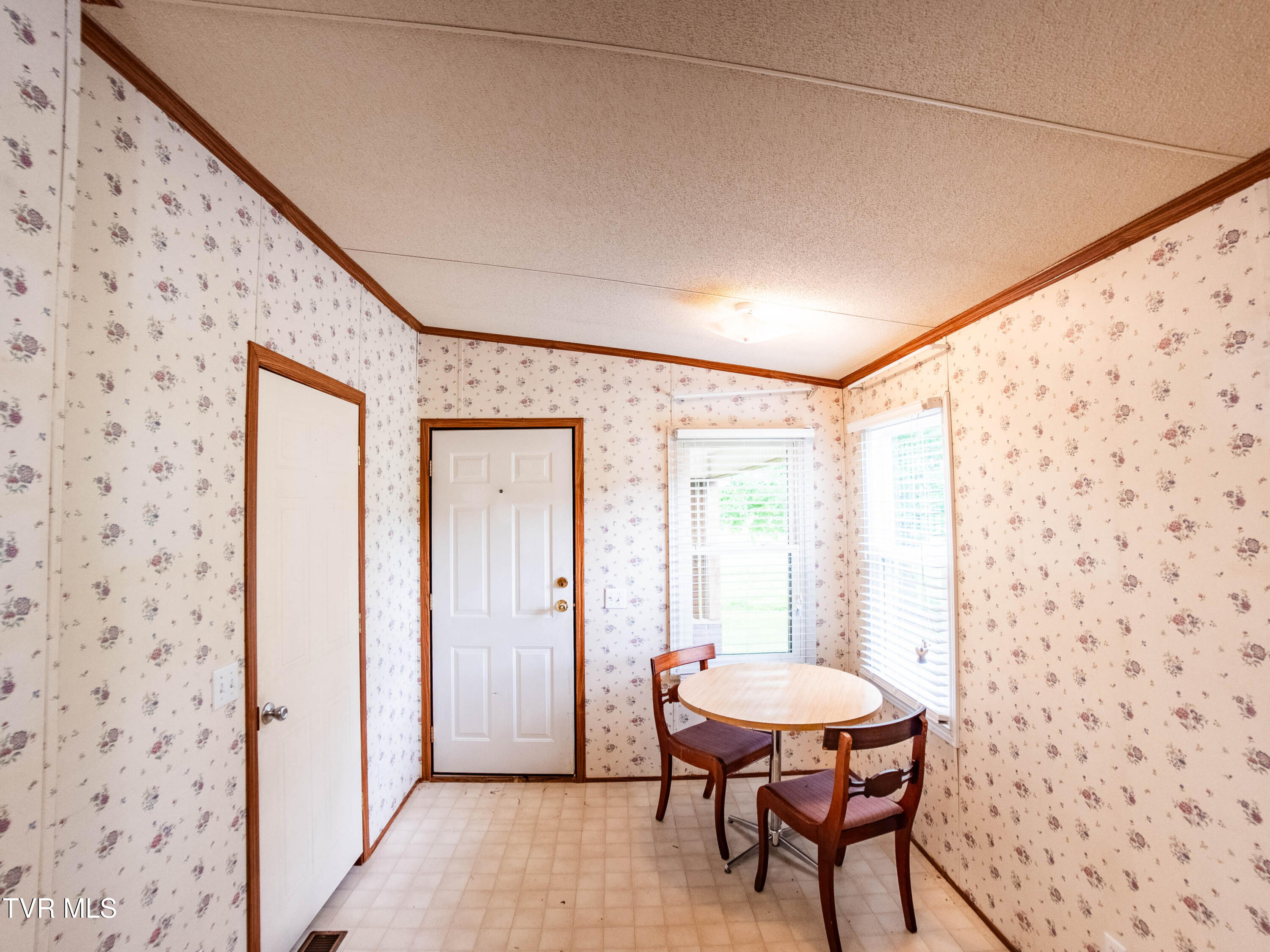 Surgoinsville, Tennessee, 37873, United States, 3 Bedrooms Bedrooms, ,3 BathroomsBathrooms,Residential,For Sale,1937059