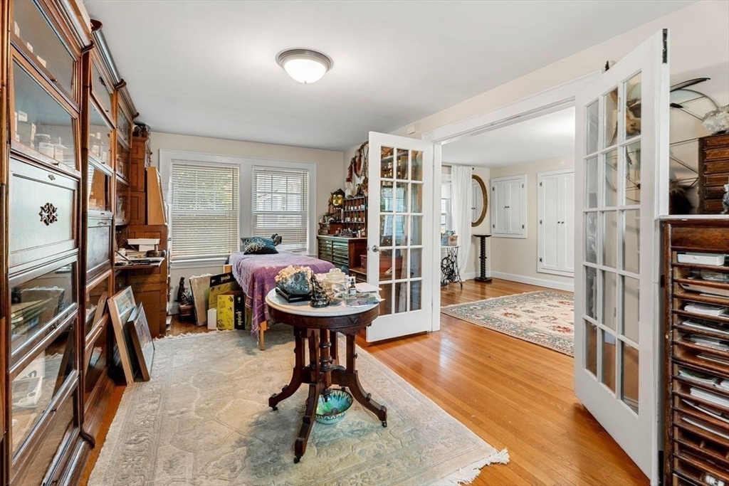 Marblehead, Massachusetts, 01945, United States, 4 Bedrooms Bedrooms, ,3 BathroomsBathrooms,Residential,For Sale,1903628