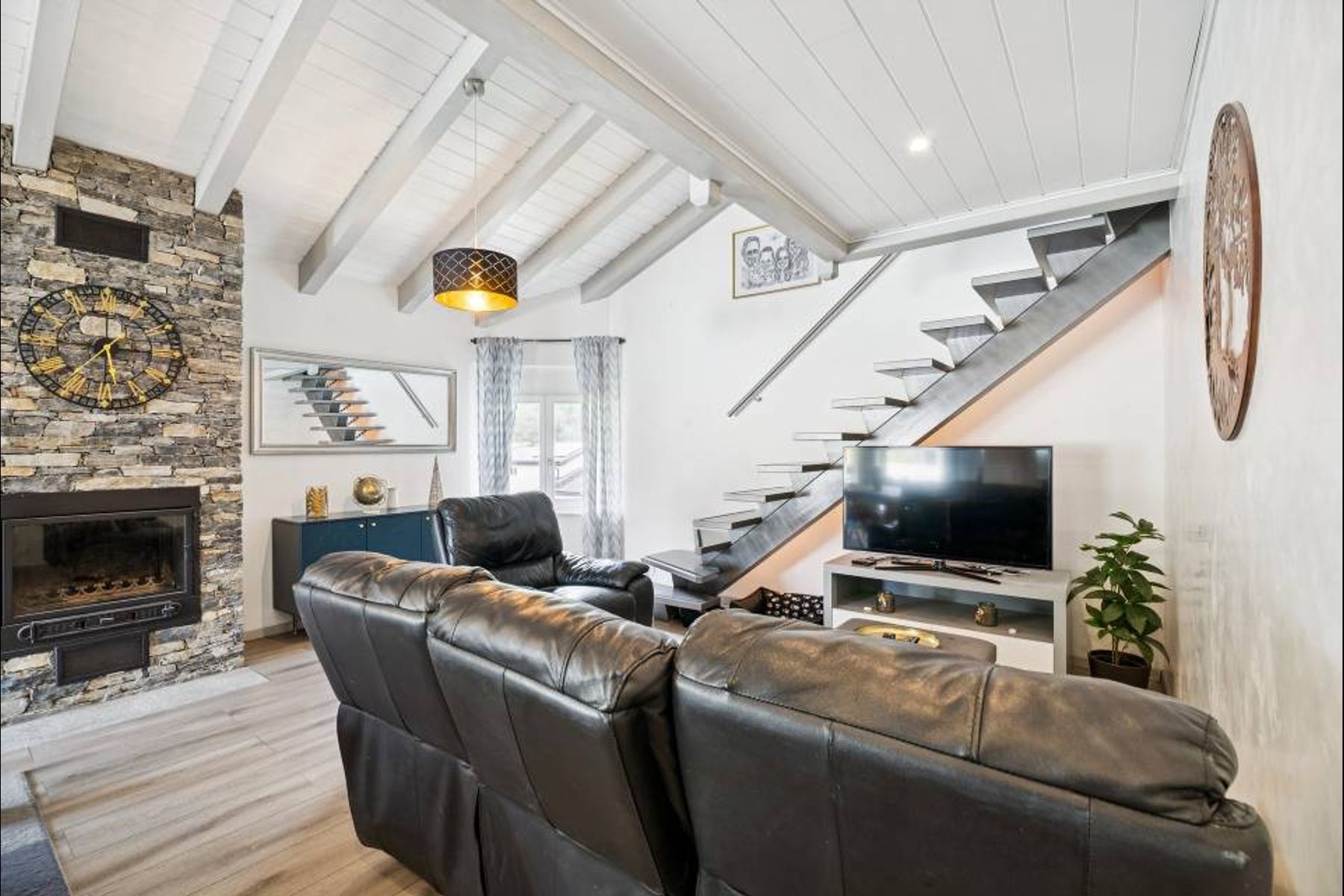  Charming renovated 4.5-room apartment with mezzanine and private garden - 物件實景