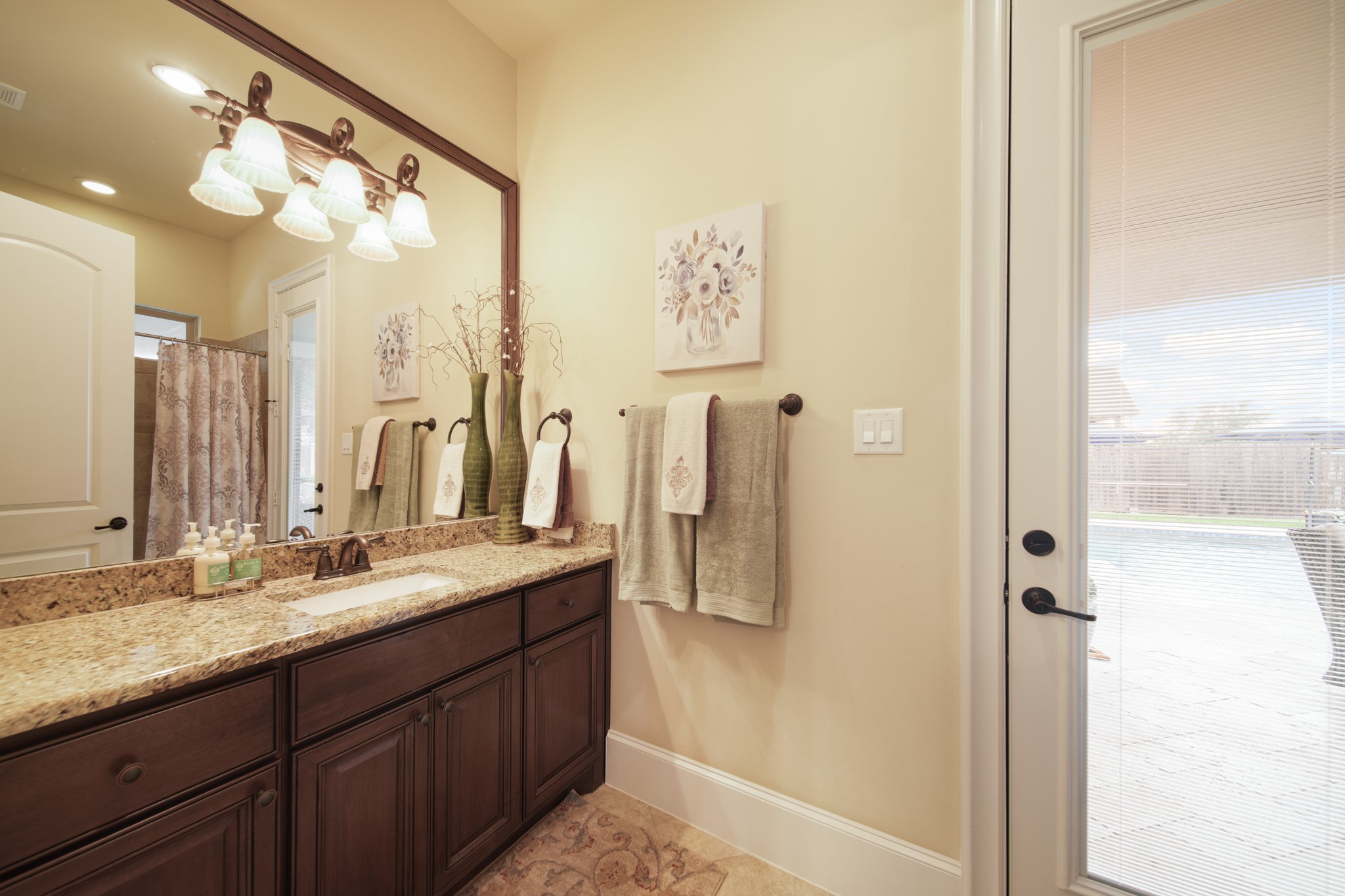 Friendswood, Texas, 77546, United States, 5 Bedrooms Bedrooms, ,6 BathroomsBathrooms,Residential,For Sale,1989691