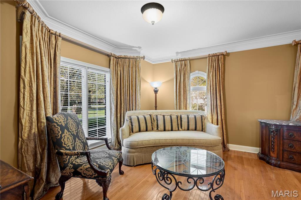 Charleston, Missouri, 63834, United States, 5 Bedrooms Bedrooms, ,4 BathroomsBathrooms,Residential,For Sale,1938215