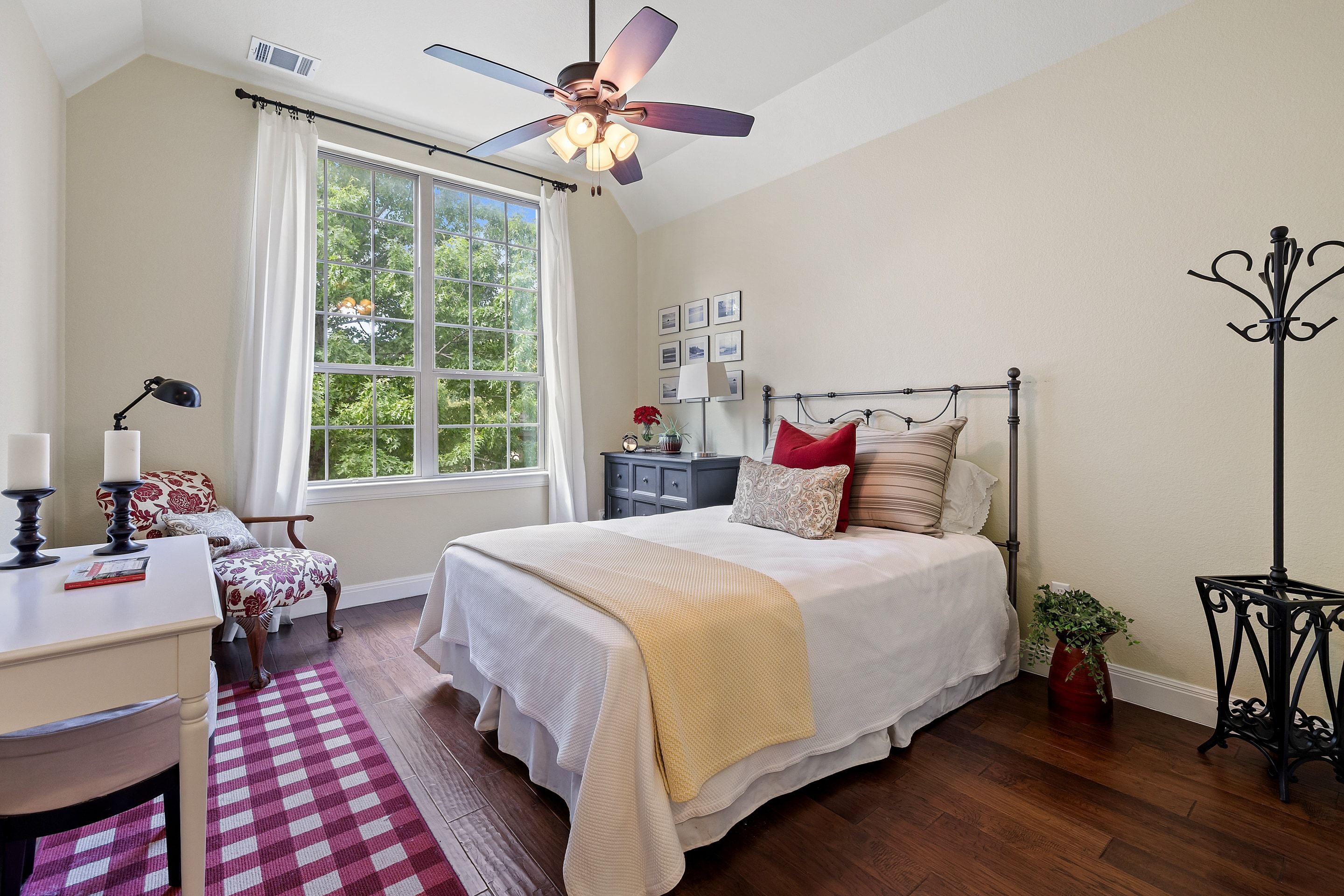  Refined Rocky Creek Living with Private Backyard Oasis - 物件實景